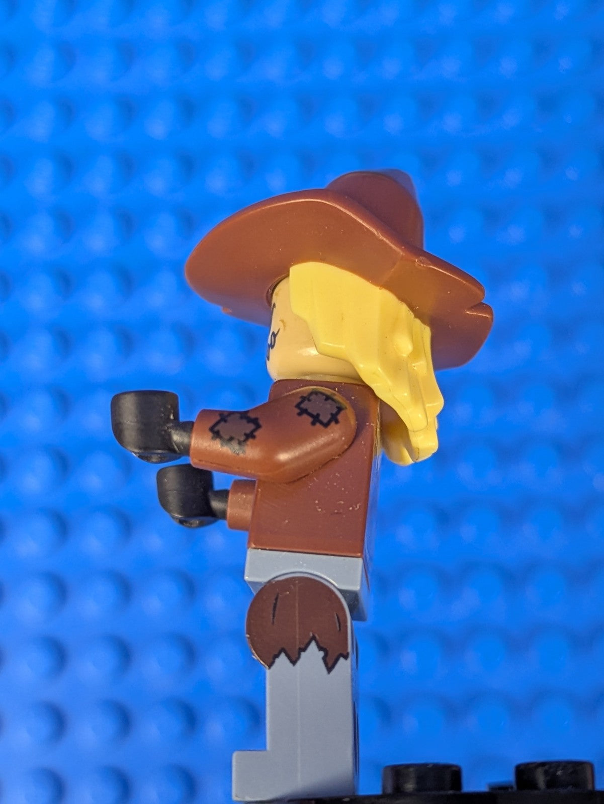 Lego Super Heroes: Scarecrow - Reddish Brown Floppy Hat sh0391 Set 70913
