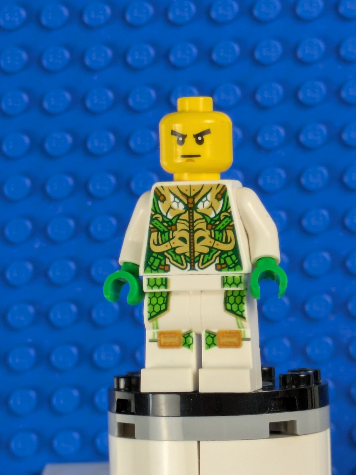 Lego Monkie Kid: Season 2 Shadow: Monkie Kid (MK) with Helmet mk042 Set 80028