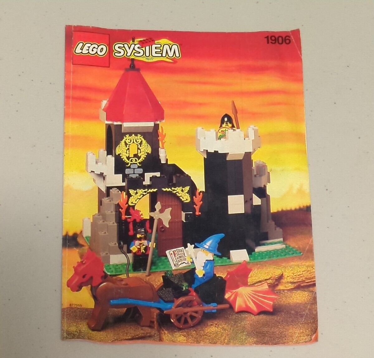 Lego Castle: Dragon Knights: Majisto's Tower 1906 Vintage Set