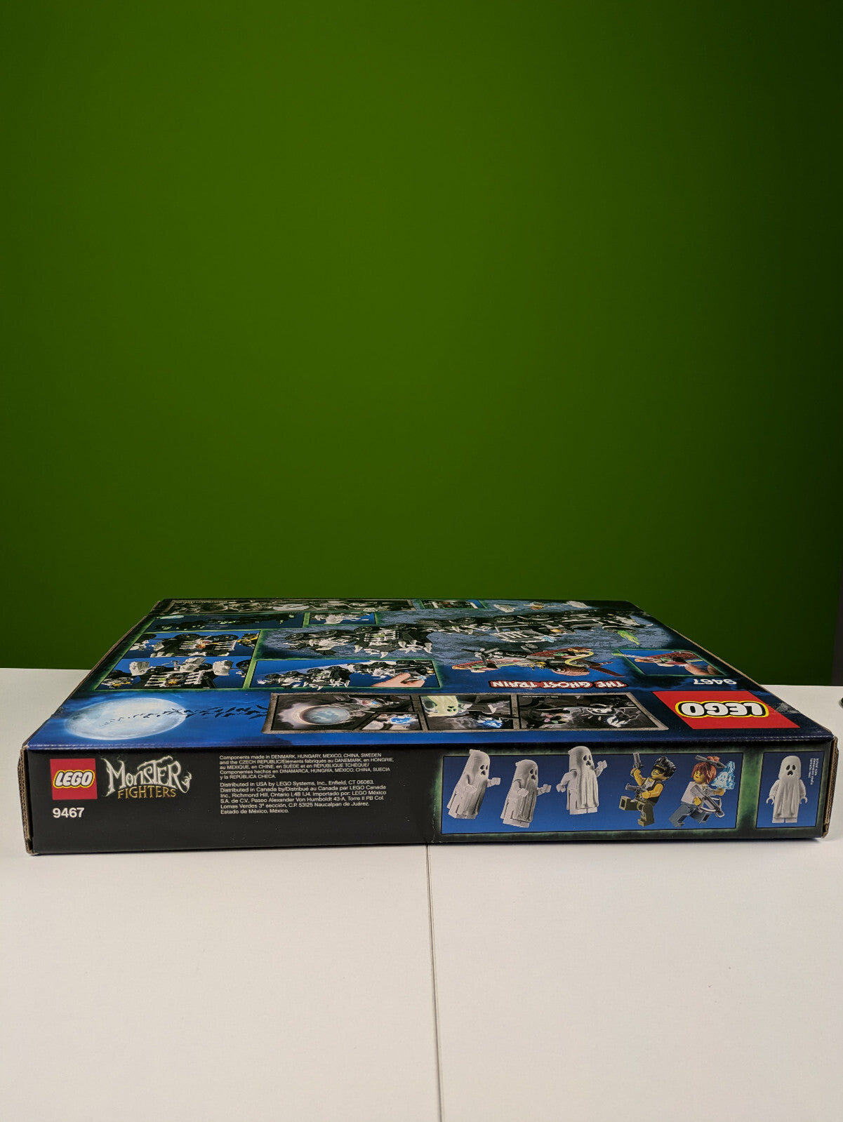 Lego Monster Fighters: The Ghost Train Set 9467 - Brand New