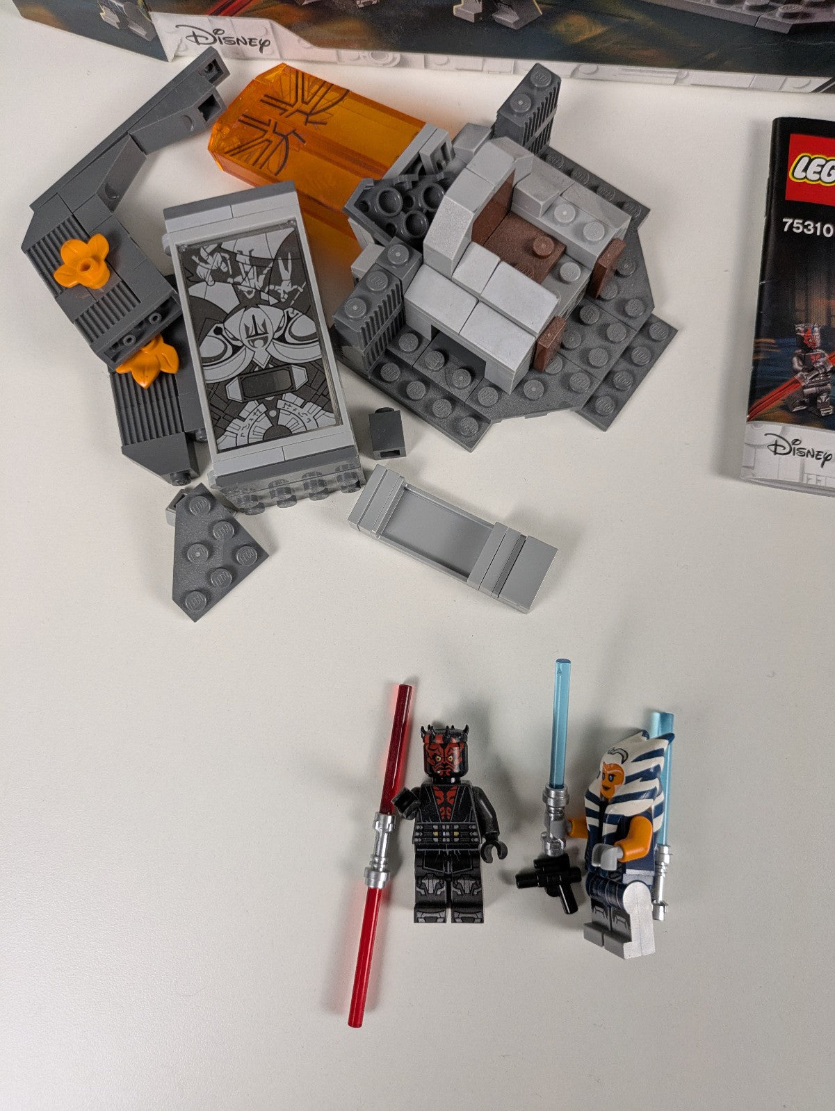 Lego Star Wars: The Clone Wars: Duel on Mandalore Set 75310 - Complete Set