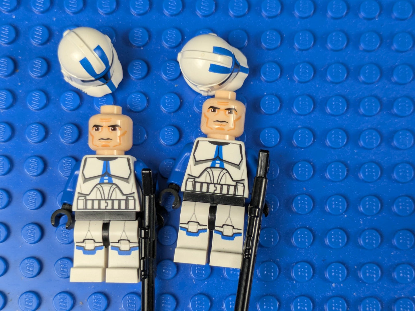 Lego Star Wars: Clone Trooper - 501st Legion Blue Arms (2X) sw0445 Set 75004