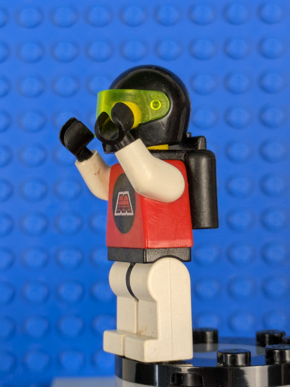 Lego Space: M:Tron: M:Tron with Air Tanks sp033 Sets 6989, 1478