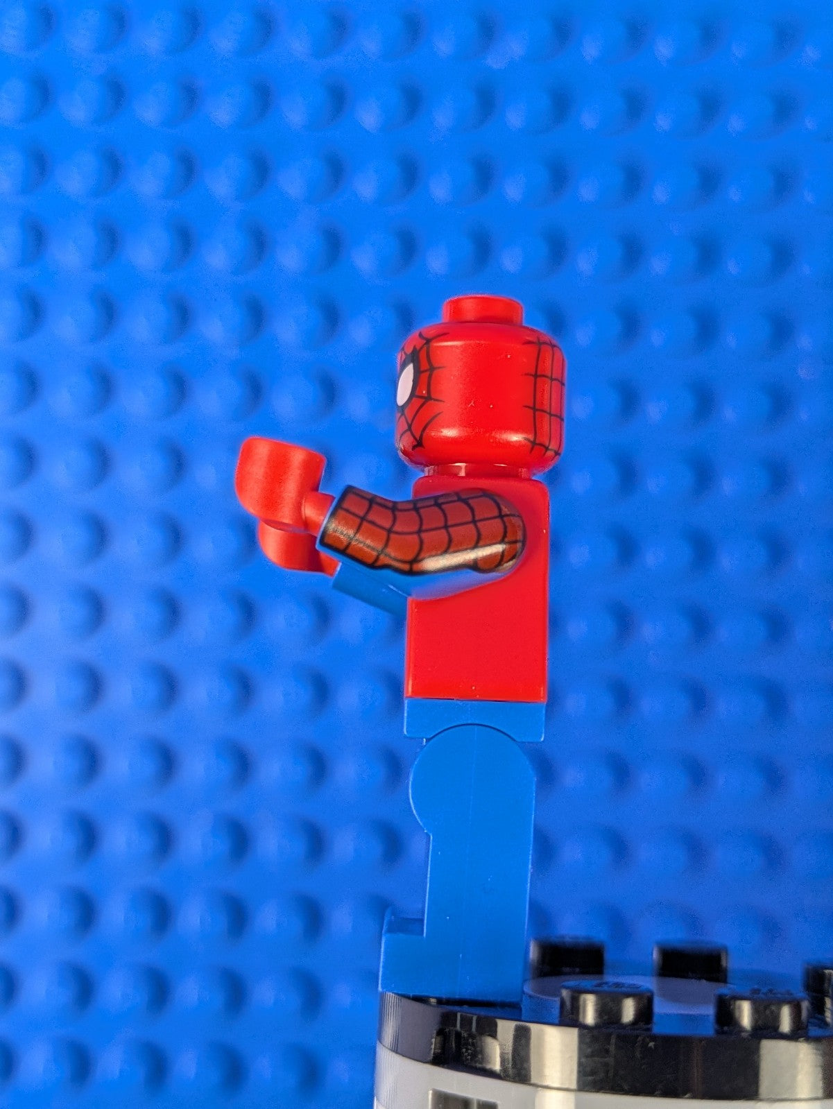 Lego Super Heroes: Spider-Man - Printed Blue Arms sh0684 Sets 76175, 76275