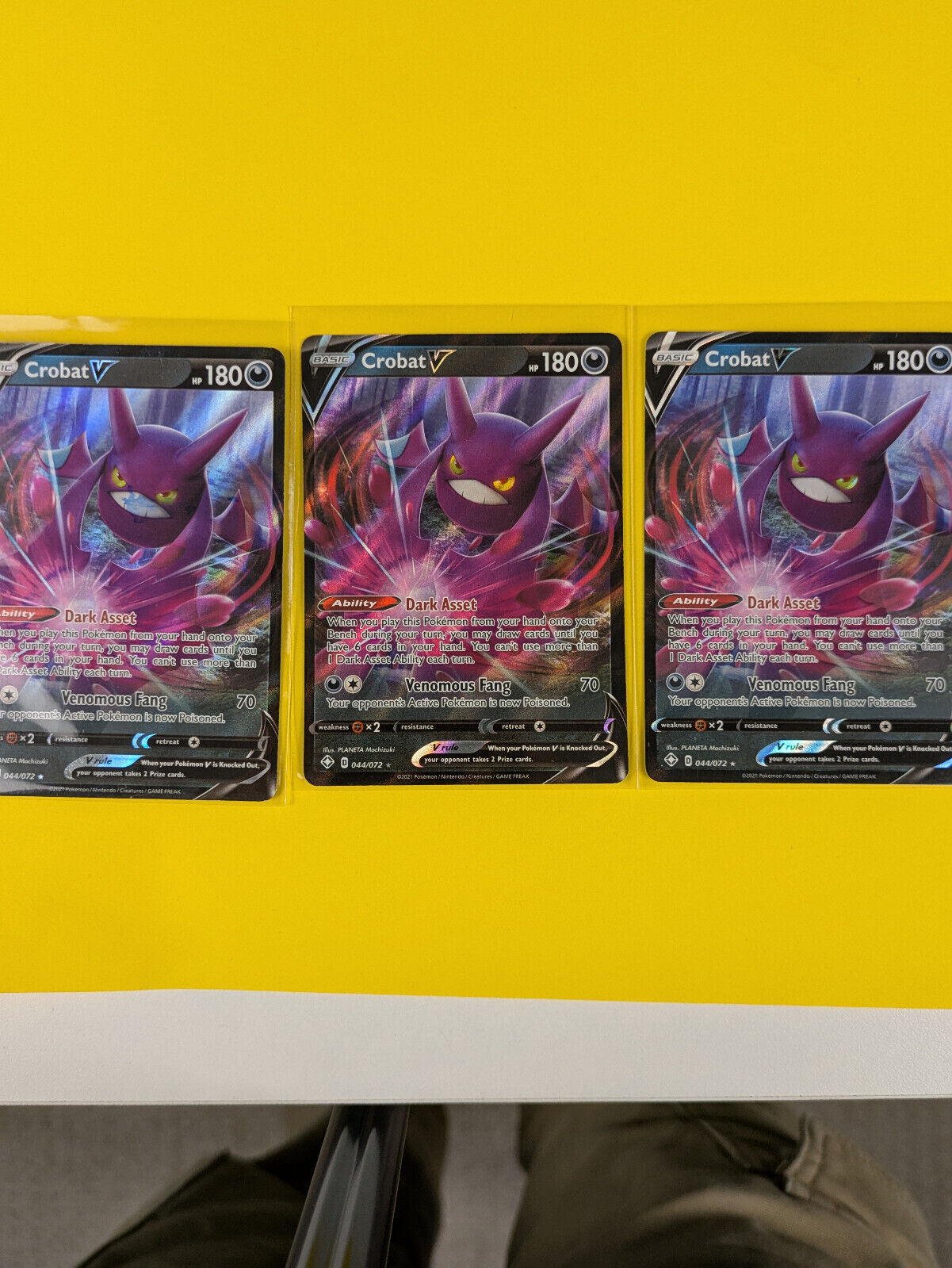 Crobat V - 044/072 - Ultra Rare Shining Fates - Pokemon Card - NM