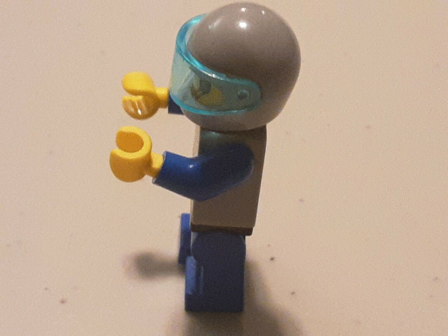 LEGO Life on Mars (LoM) - Assistant, Large Visor lom014 - Like NEW Condition!