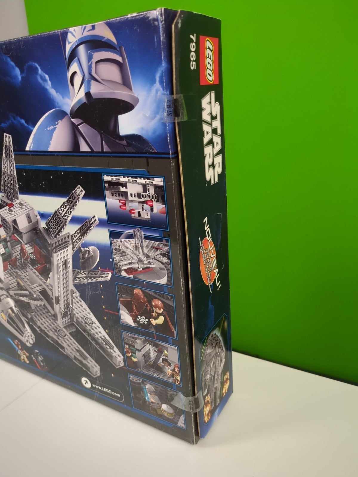 Lego Star Wars: Millennium Falcon Set 7965 - BRAND NEW!