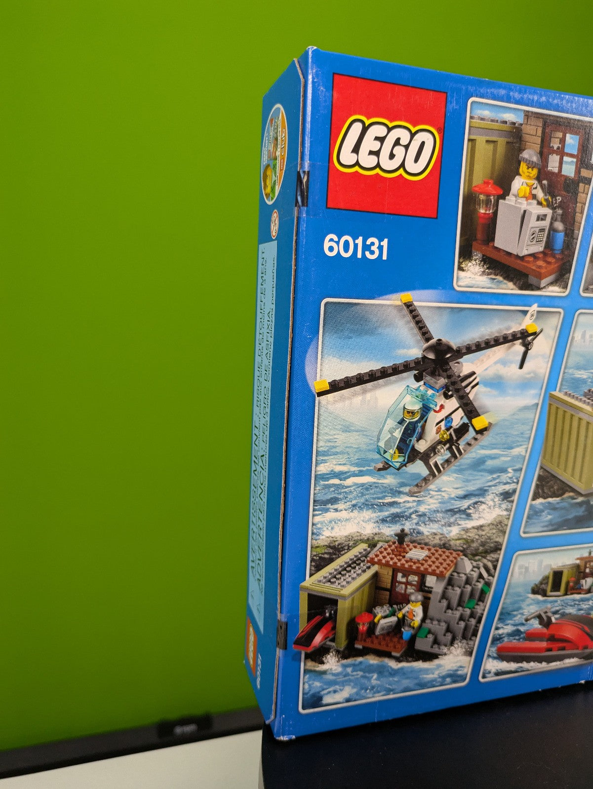 Lego Town: City: Police: Crooks Island Set 60131 BRAND NEW