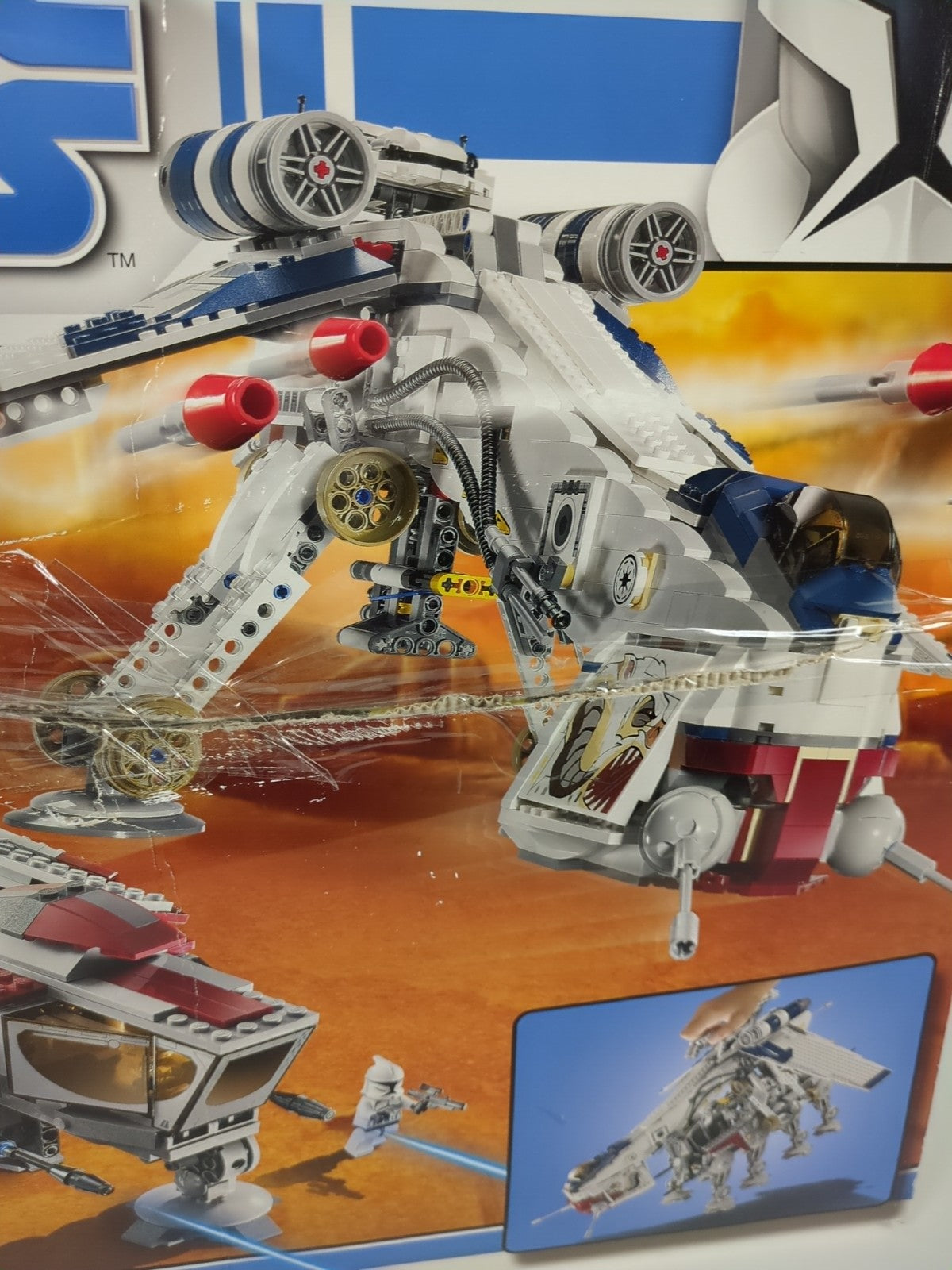 Lego Star Wars: The Clone Wars: Republic Dropship with AT-OT 10195 - BRAND NEW