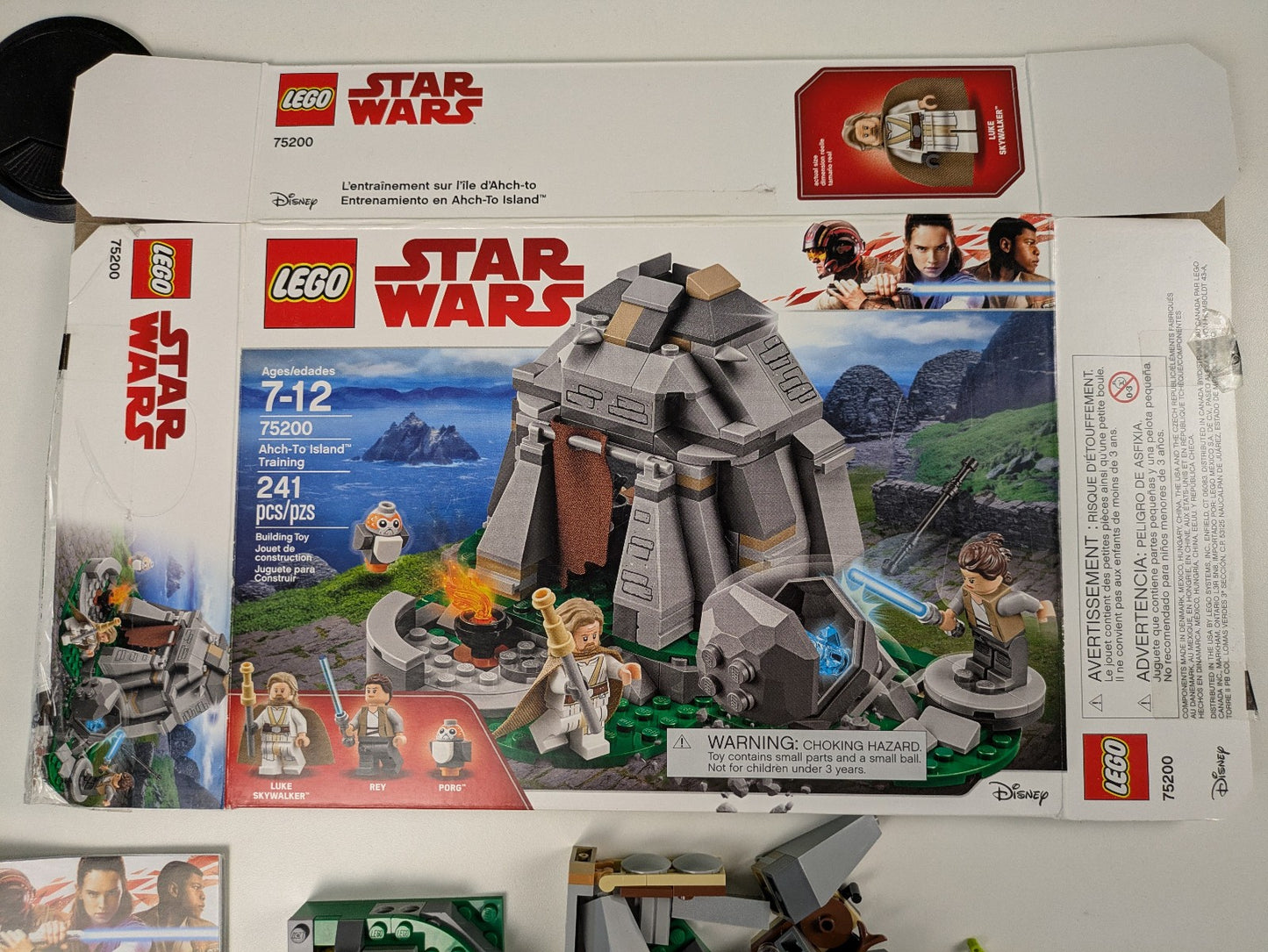 Lego Star Wars: Episode 8: Ahch-To Island Training Set 75200 - Complete Set