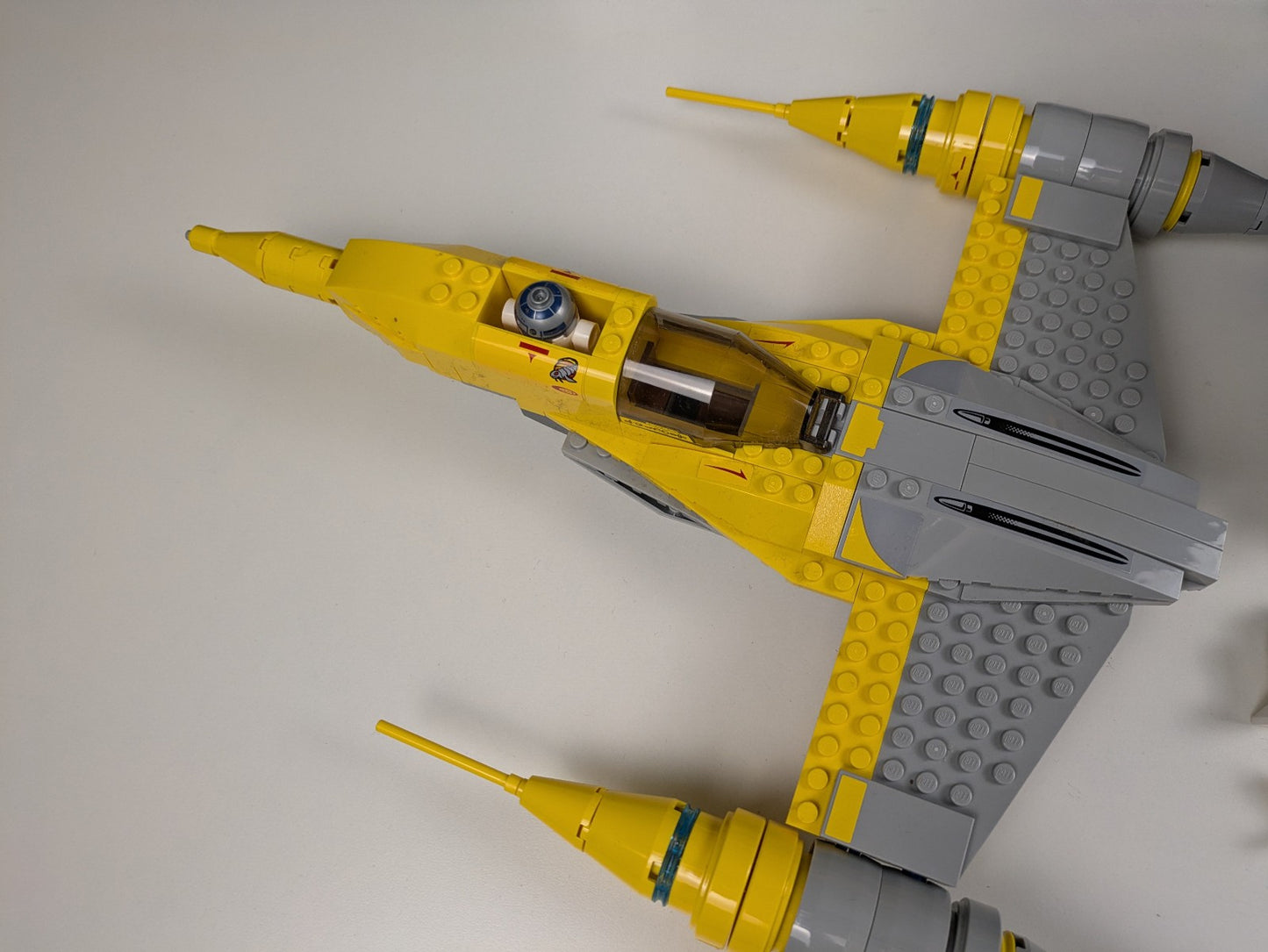 Lego Star Wars: Episode 1: Naboo Starfighter Set 75092 - Incomplete Set