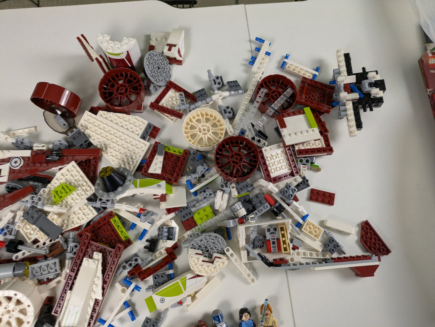 Lego Star Wars: Episode 2: Jedi Starfighter with Hyperdrive Set 75191