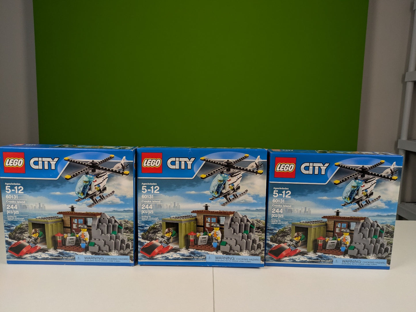 Lego Town: City: Police: Crooks Island Set 60131 BRAND NEW