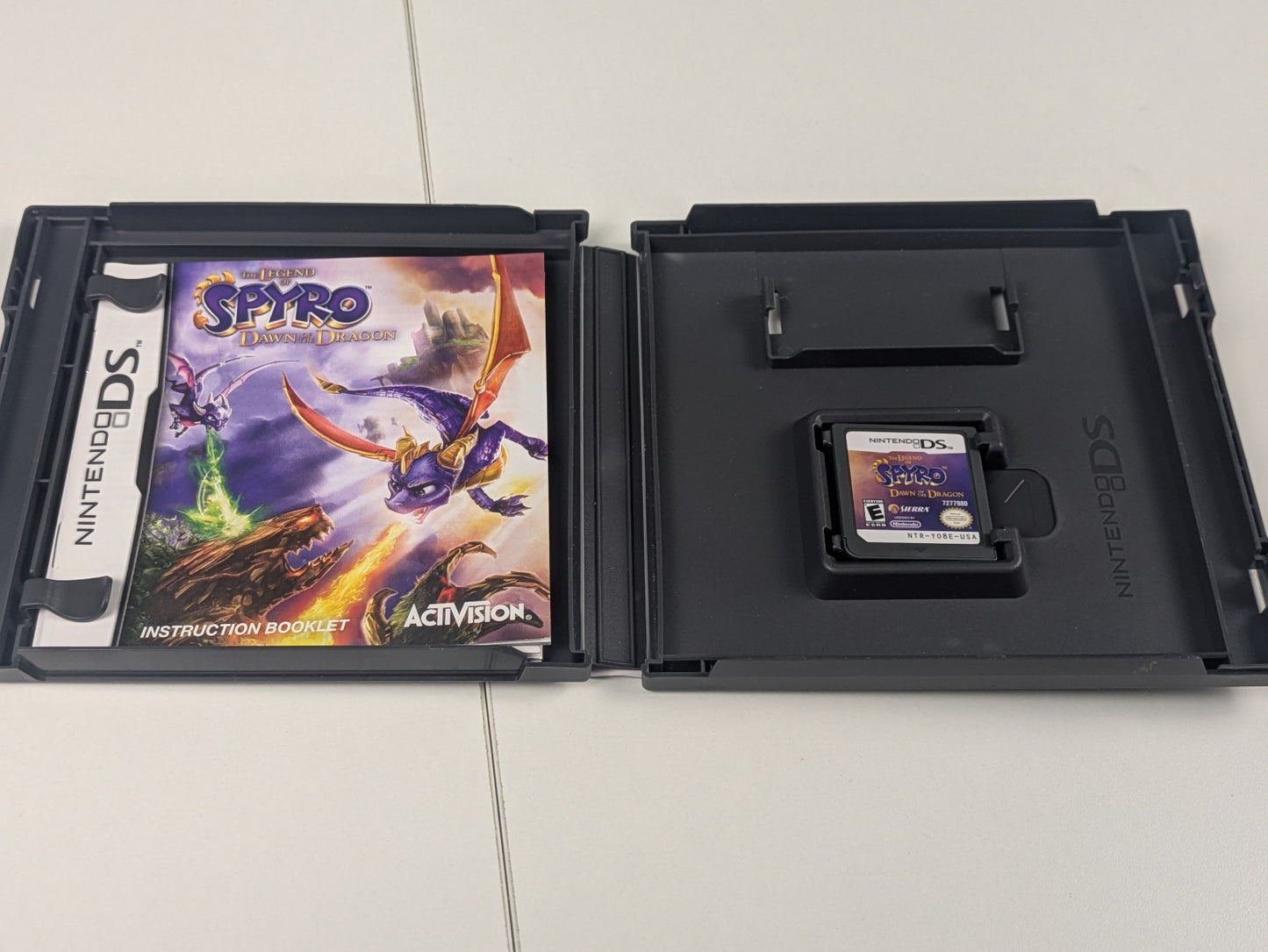 The Legend of Spyro: Dawn of the Dragon (Nintendo DS, 2008) CIB