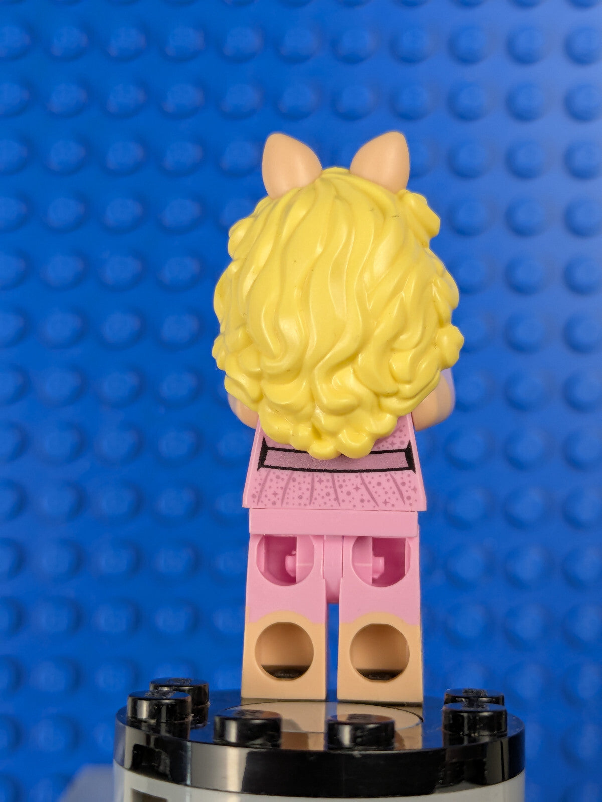 Lego Collectible Minifigures: The Muppets: Miss Piggy coltm06 Set 71033