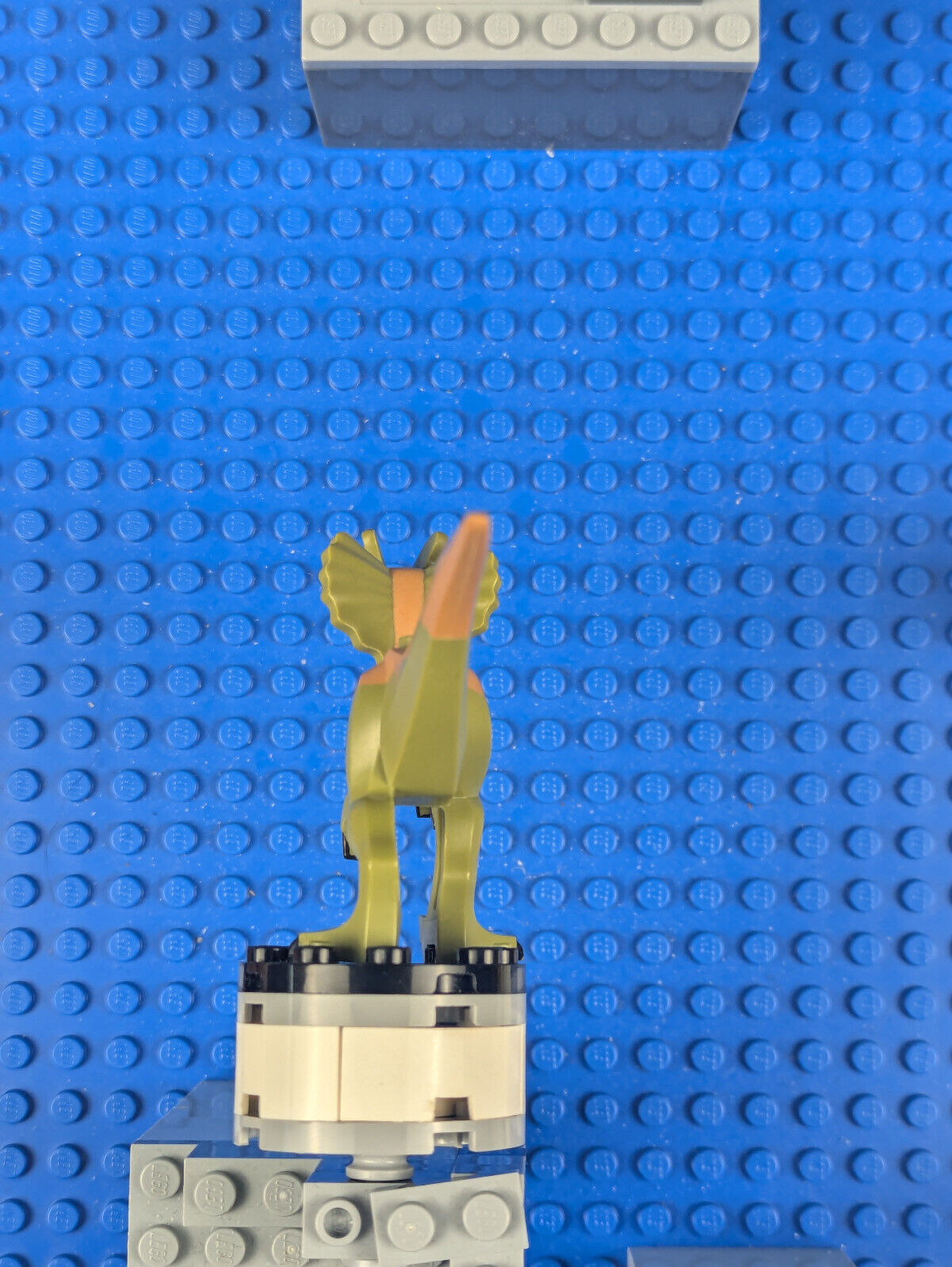 Lego Jurassic World: Legend of Isla Nublar: Dilophosaurus dilo03 Set 75934
