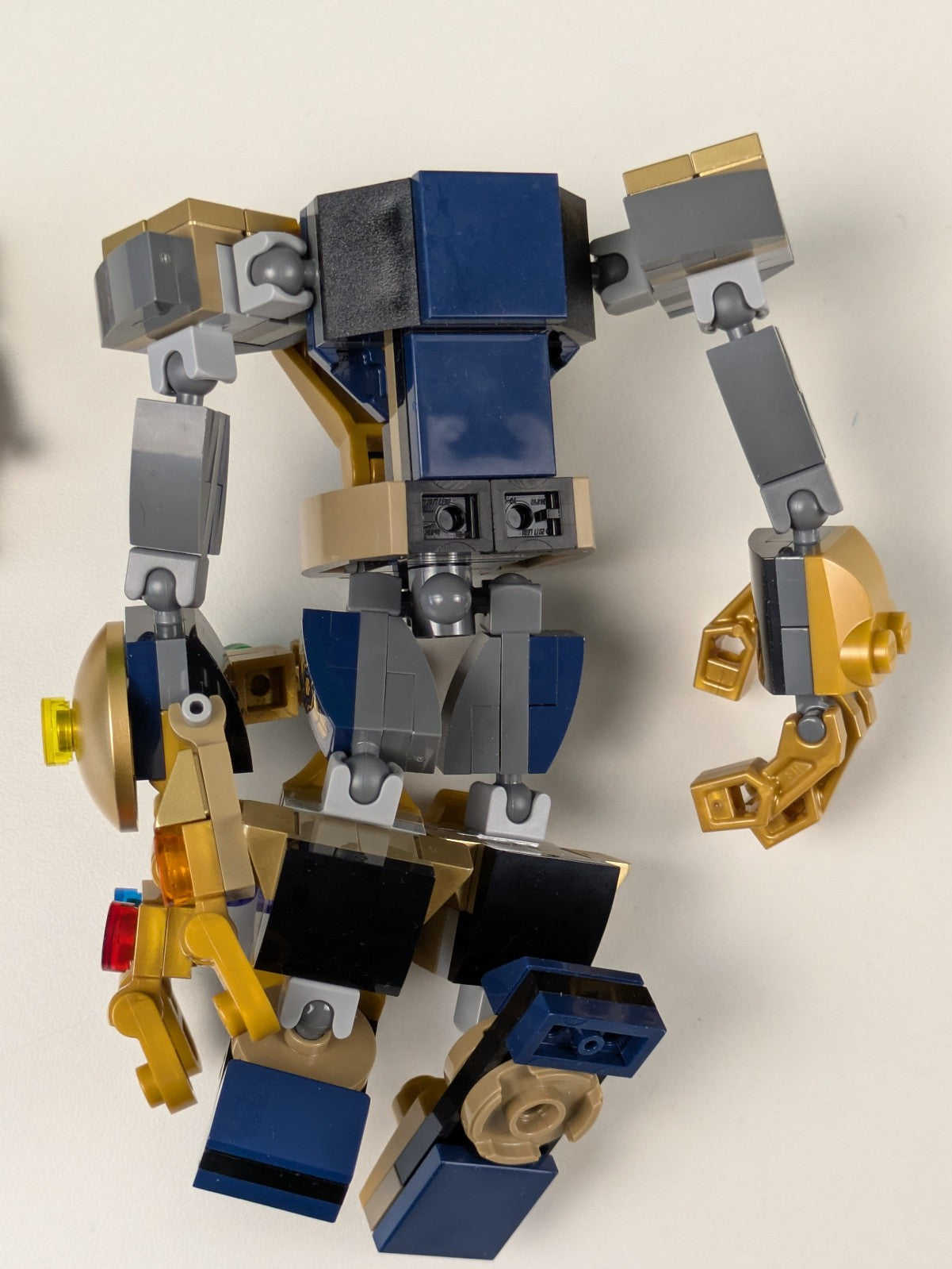 Lego Super Heroes: Avengers: Thanos Mech Set 76141 - Thanos Pearl Gold Outfit