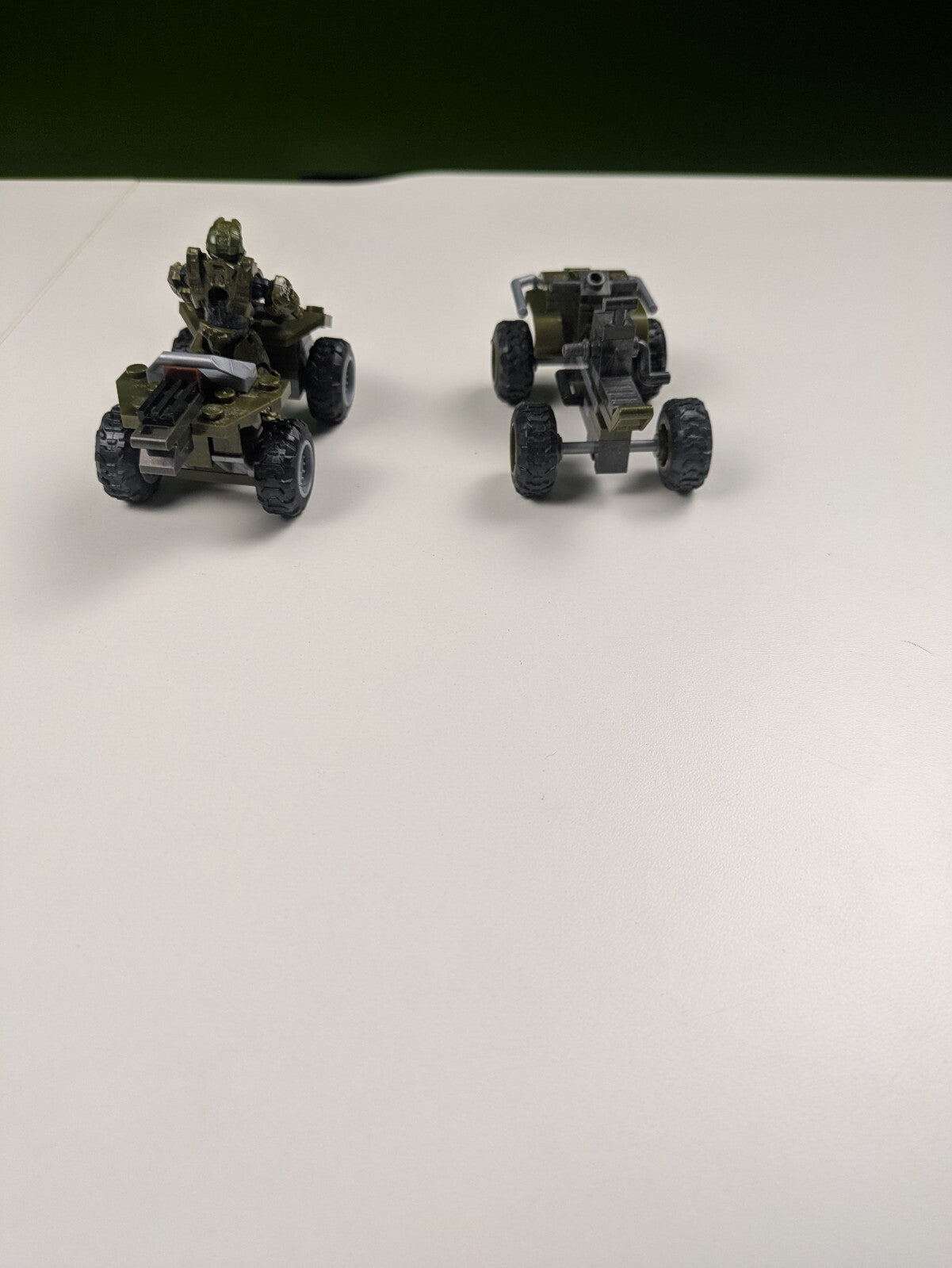 HALO Mega Bloks Construx Recon Getaway GNB40 - Master Chief and Vehicles