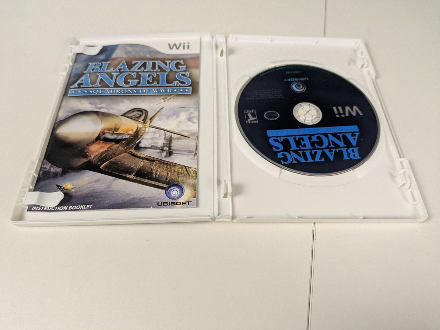 Blazing Angels: Squadrons of WWII (Nintendo Wii, 2007) CIB