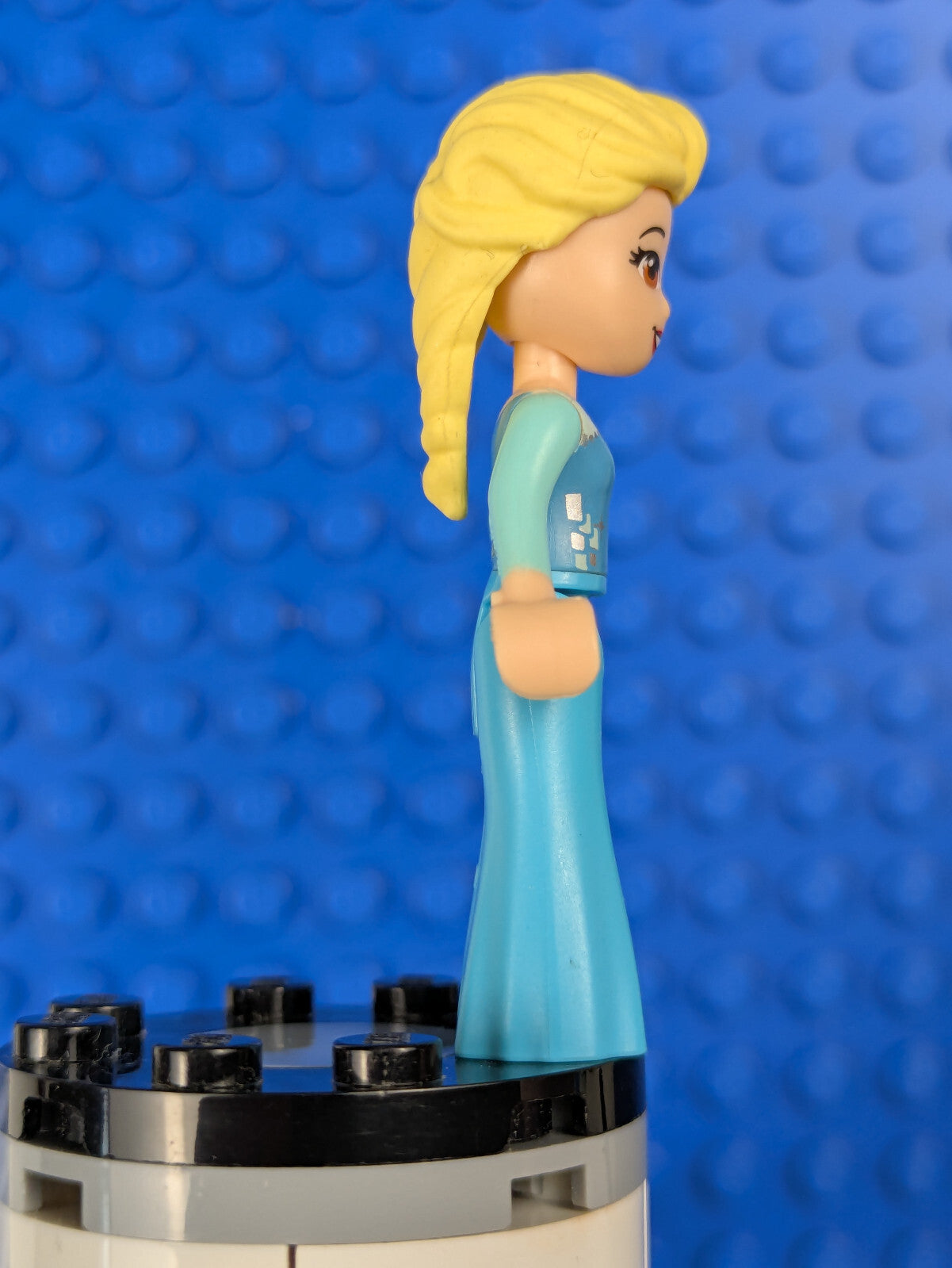 Lego Disney: Frozen: Elsa - Sparkly Light Aqua Cape dp035 Set 10736