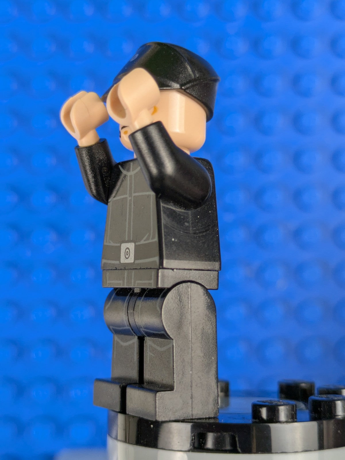 Lego Star Wars: Imperial Shuttle Pilot - Light Nougat Head sw0802 Set 75163