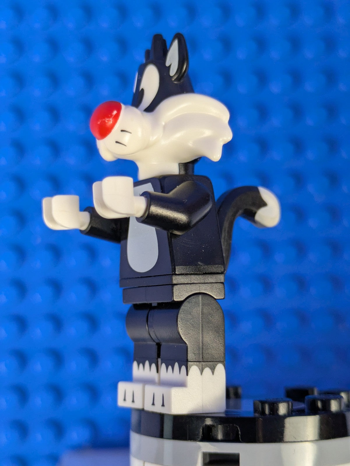 Lego Collectible Minifigures: Looney Tunes: Sylvester collt06 Set 71030