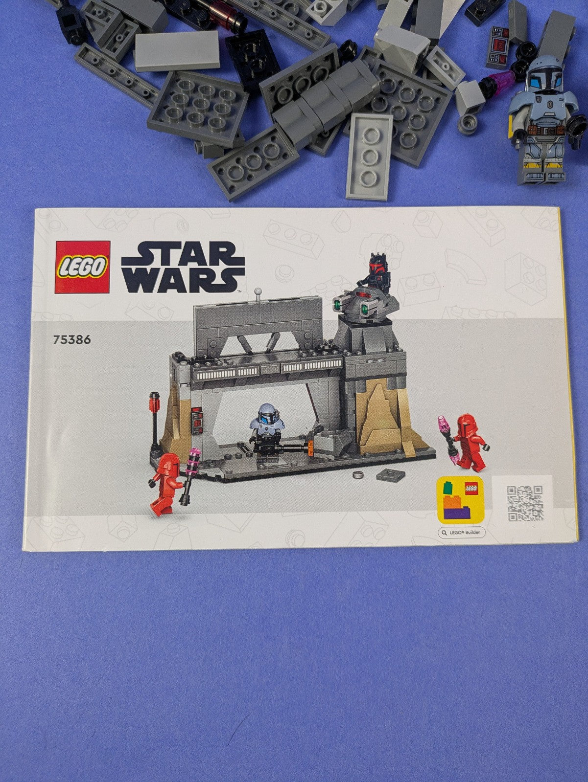 LEGO Star Wars Paz Vizsla and Moff Gideon Battle 75386 Complete Set Pre-Owned
