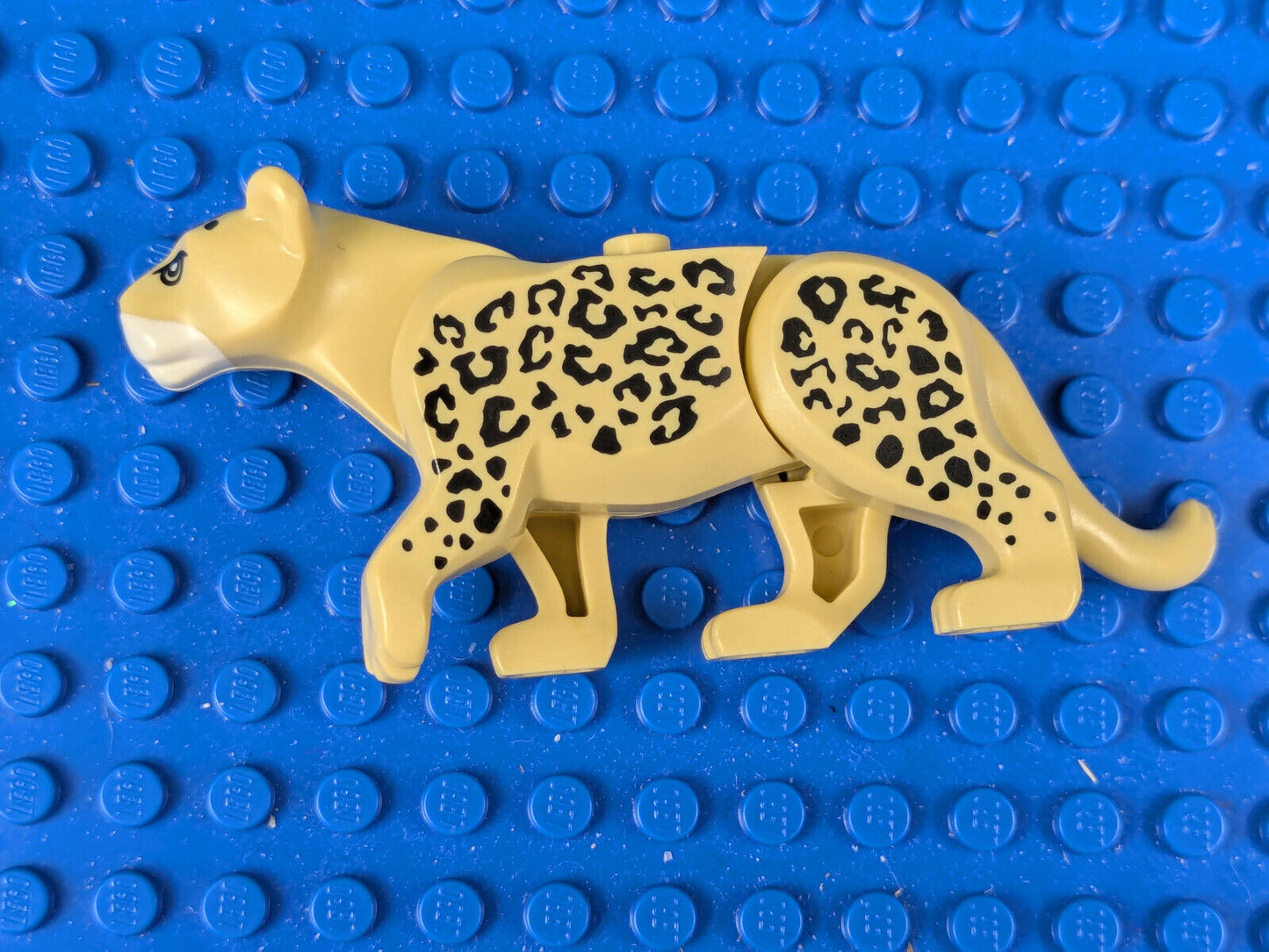 Lego City: Cat - Large (Leopard) Black Nose and Spot bb0787c01pb02 Set 60161