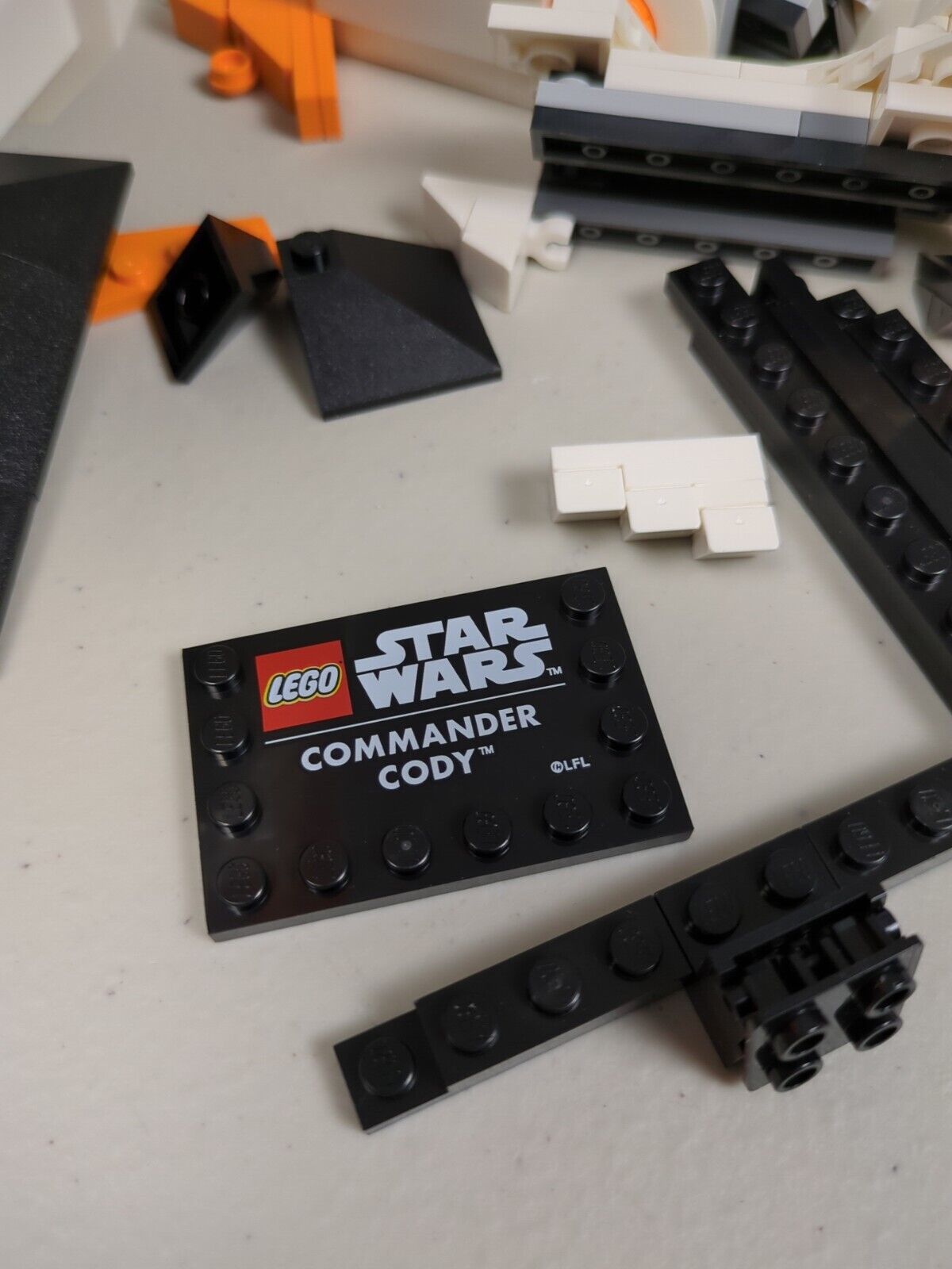Lego Star Wars: Helmet Collection: Clone Commander Cody Helmet Set 75350