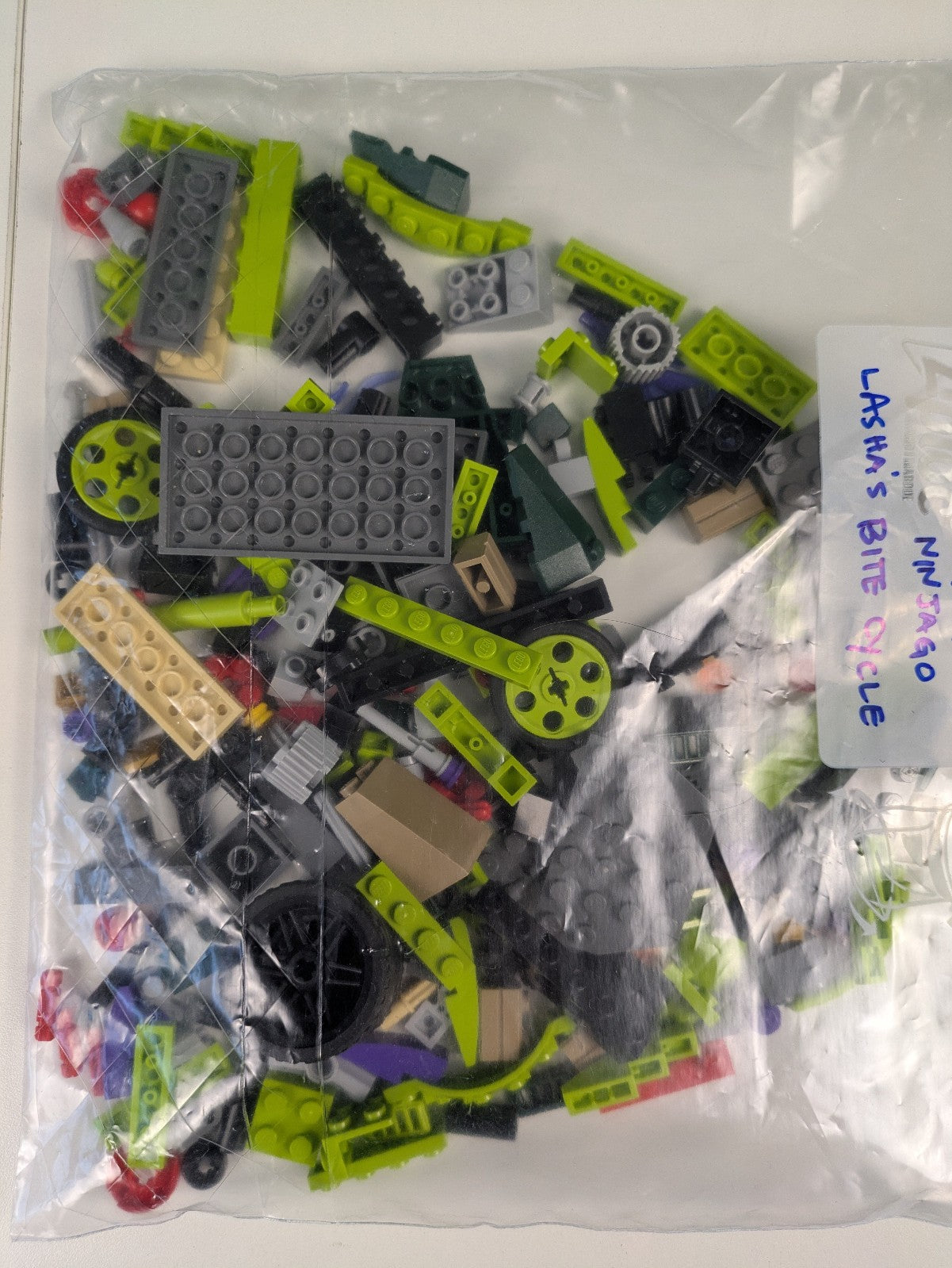 Lego NINJAGO: Rise of the Snakes: Lasha's Bite Cycle Set 9447 - w/ Instructions