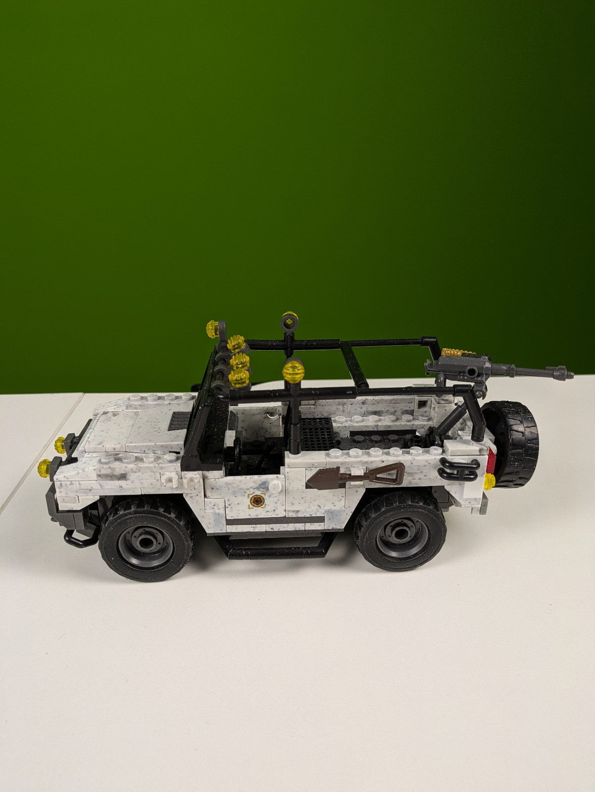 Mega Bloks Call of Duty Artic Invasion CYR72 06879 - Truck Only