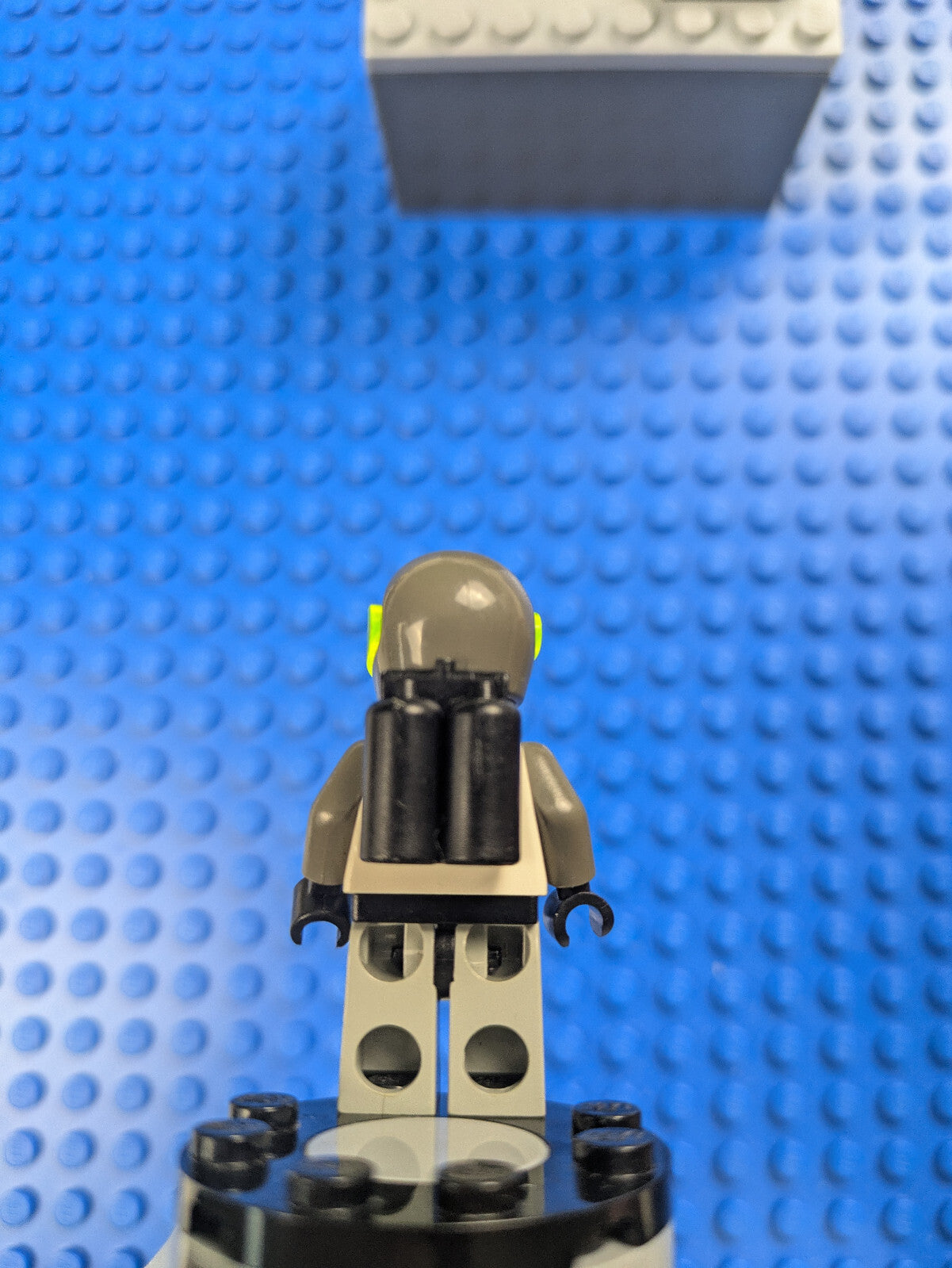 Lego Space: Exploriens: Exploriens - Dark Gray Helmet sp008 Set 6982