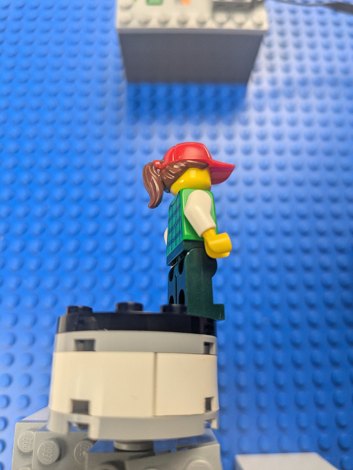 Lego Town: City: Traffic: Truck Driver - Female cty0838 Set 60183