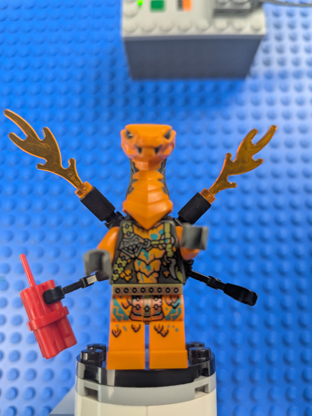 Lego NINJAGO: Core: Cobra Mechanic - Harness Torso njo0738 Set 71776