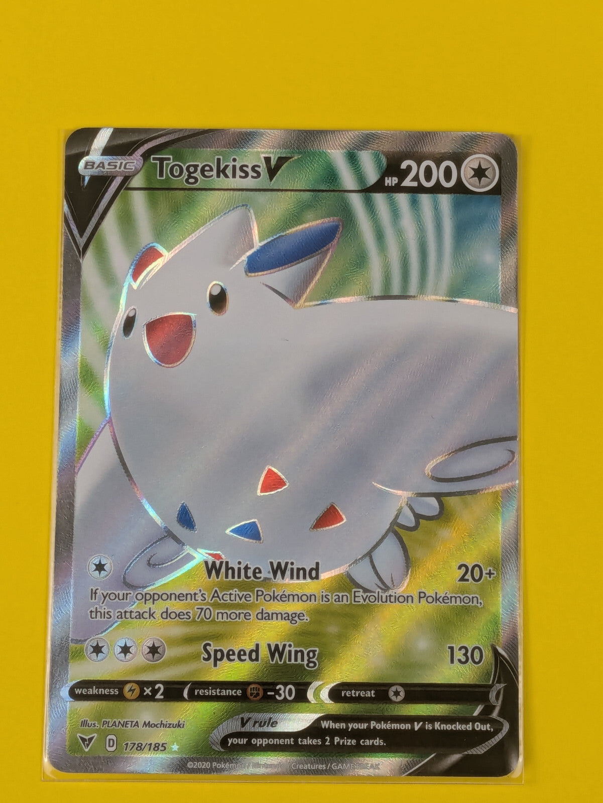 Togekiss V - 178/185 - Full Art Ultra Rare Vivid Voltage - Pokemon Card - NM