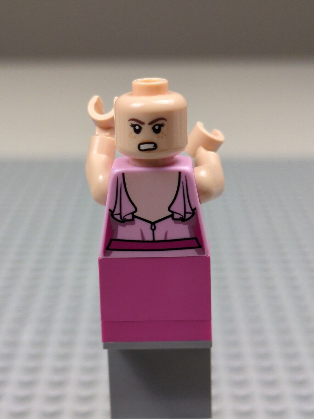 Lego Harry Potter: Goblet of Fire: Hermione Granger - Pink Dress hp186 Set 75948