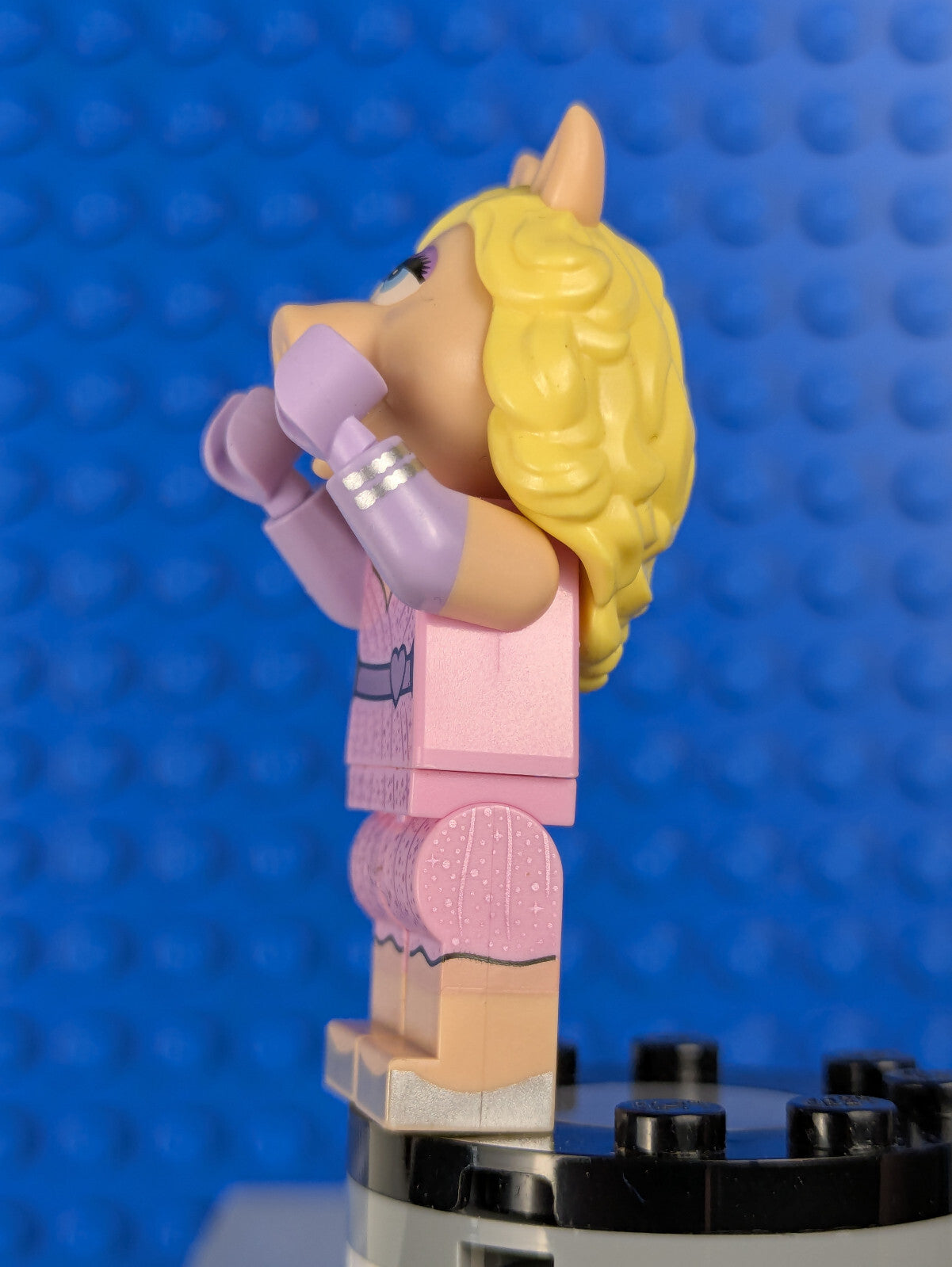Lego Collectible Minifigures: The Muppets: Miss Piggy coltm06 Set 71033