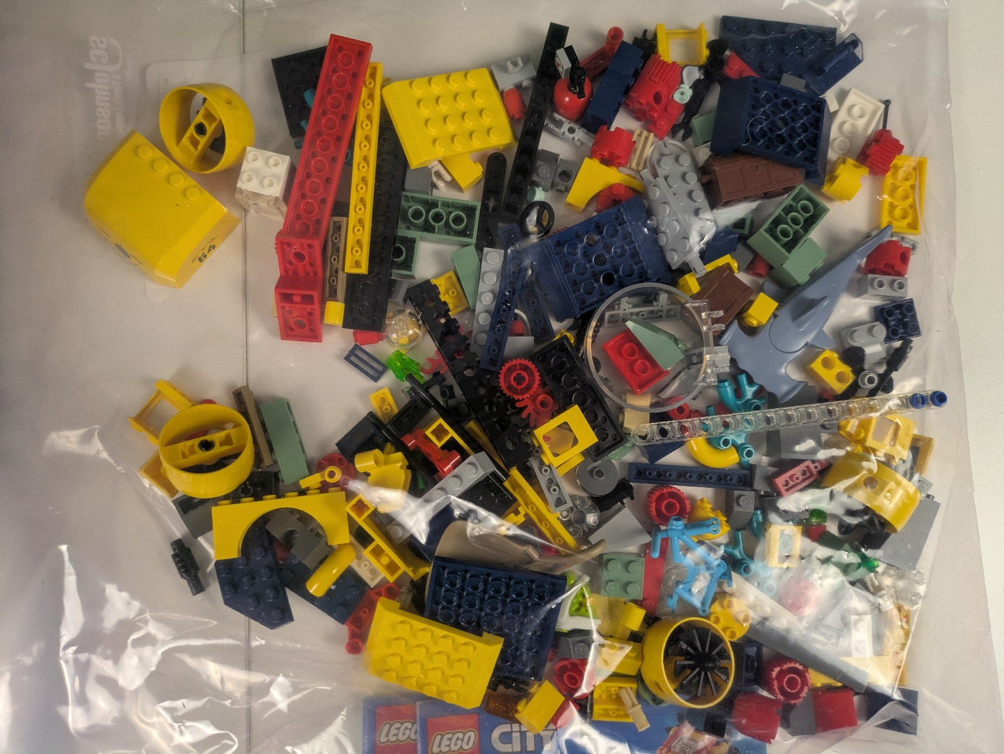 Lego City: 2 Sets: Ocean Exploration Submarine & Ocean Exploration Base