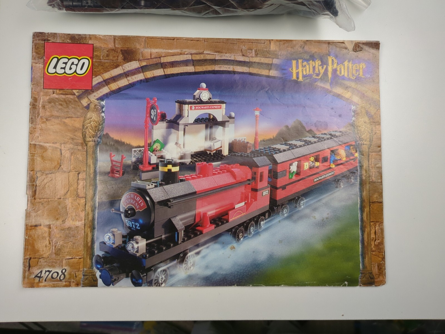 Lego Harry Potter: Hogwarts Express {1st edition} Set 4708 - w/ Instructions