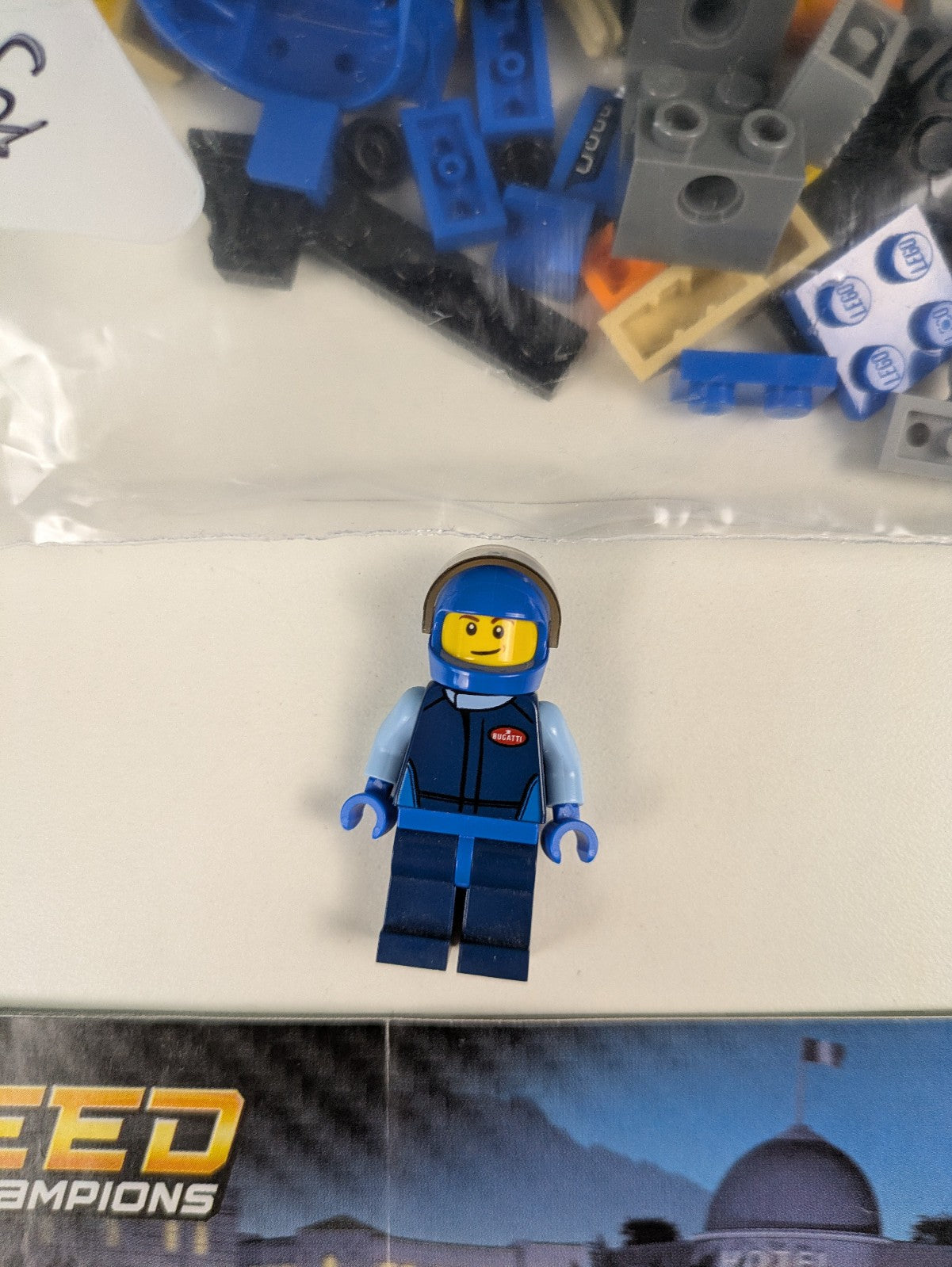 Lego SPEED CHAMPIONS: Bugatti Chiron Set 75878 - w/ Instructions