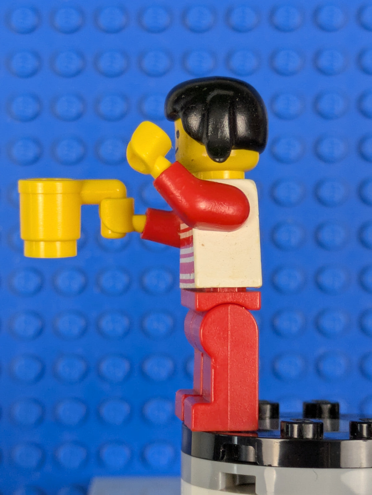Lego Town: Classic Town: Horizontal Lines Red - Red Arms trn009 Set 4554