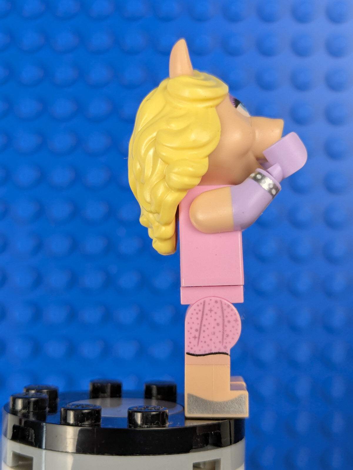 Lego Collectible Minifigures: The Muppets: Miss Piggy coltm06 Set 71033