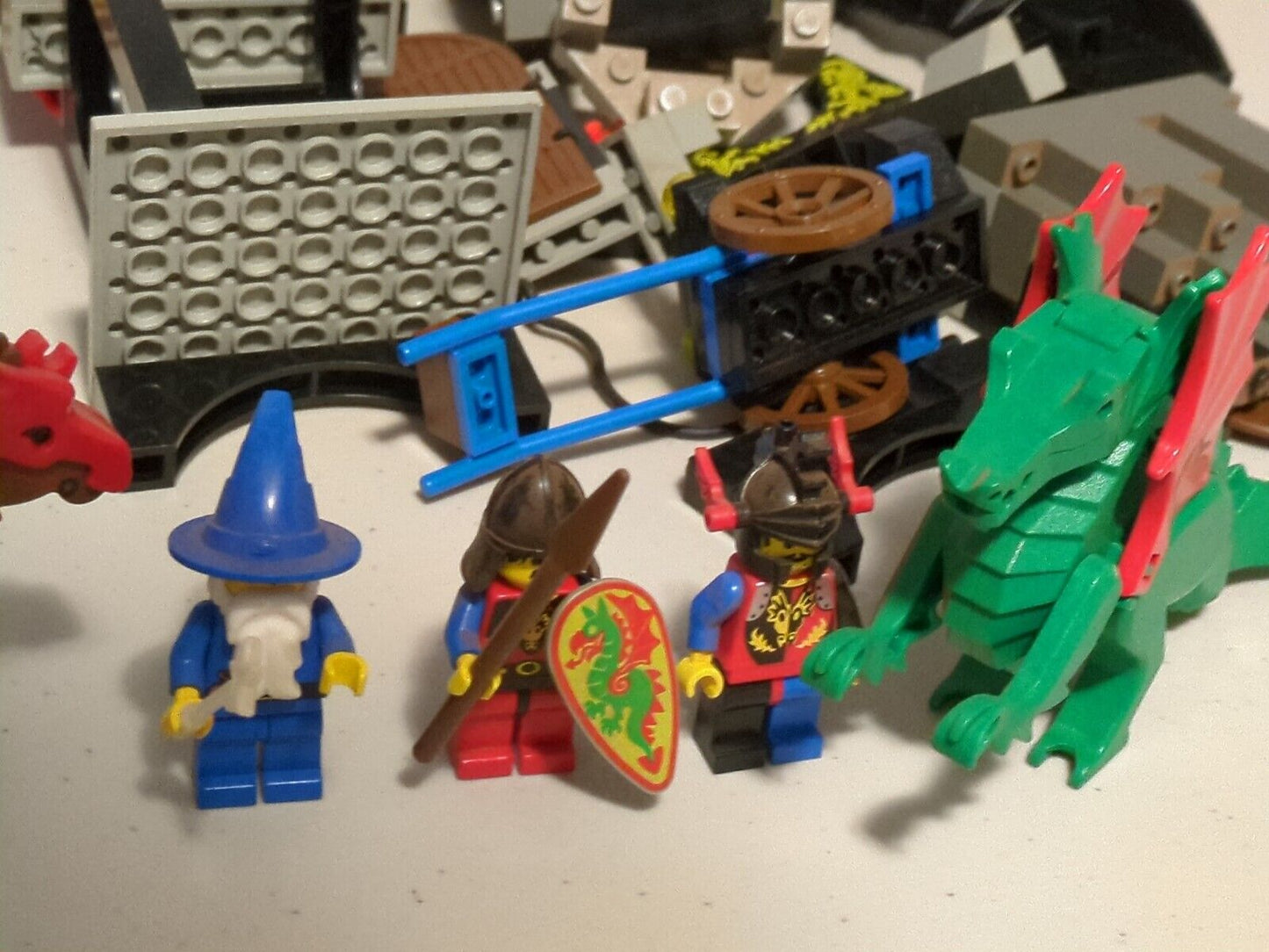 Lego Castle: Dragon Knights: Majisto's Tower 1906 Vintage Set