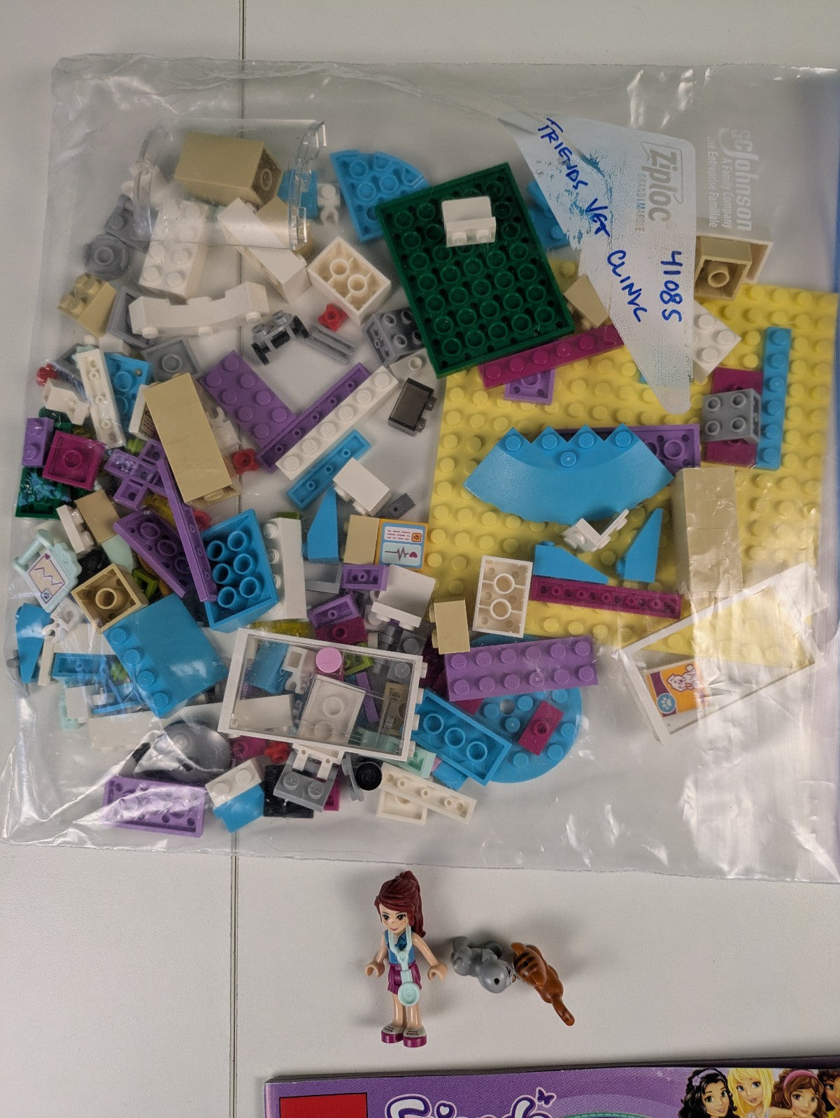 Lego Friends: Vet Clinic Set 41085 - w/ Instructions