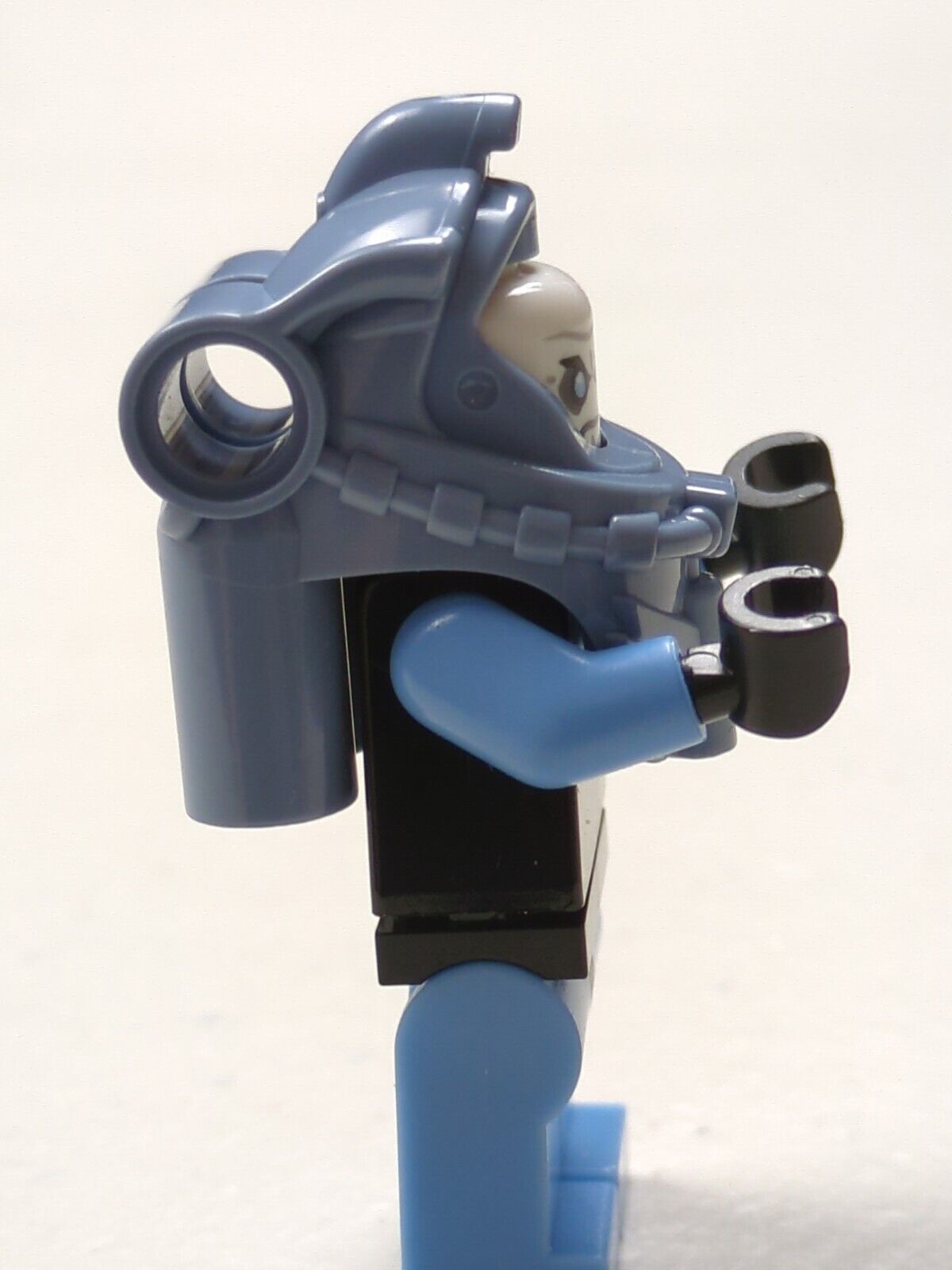 Lego Super Heroes: Batman II: Mr. Freeze - Medium Blue sh049 Set 76000