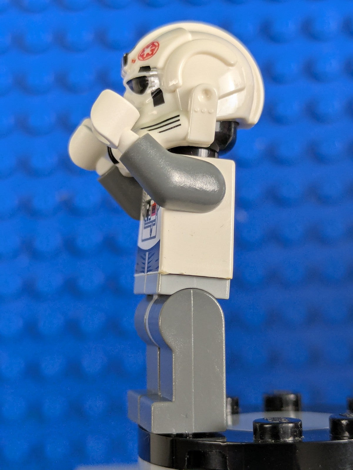 Lego Star Wars: AT-AT Driver - Red Imperial Logo sw0262 Sets 8129, 8084