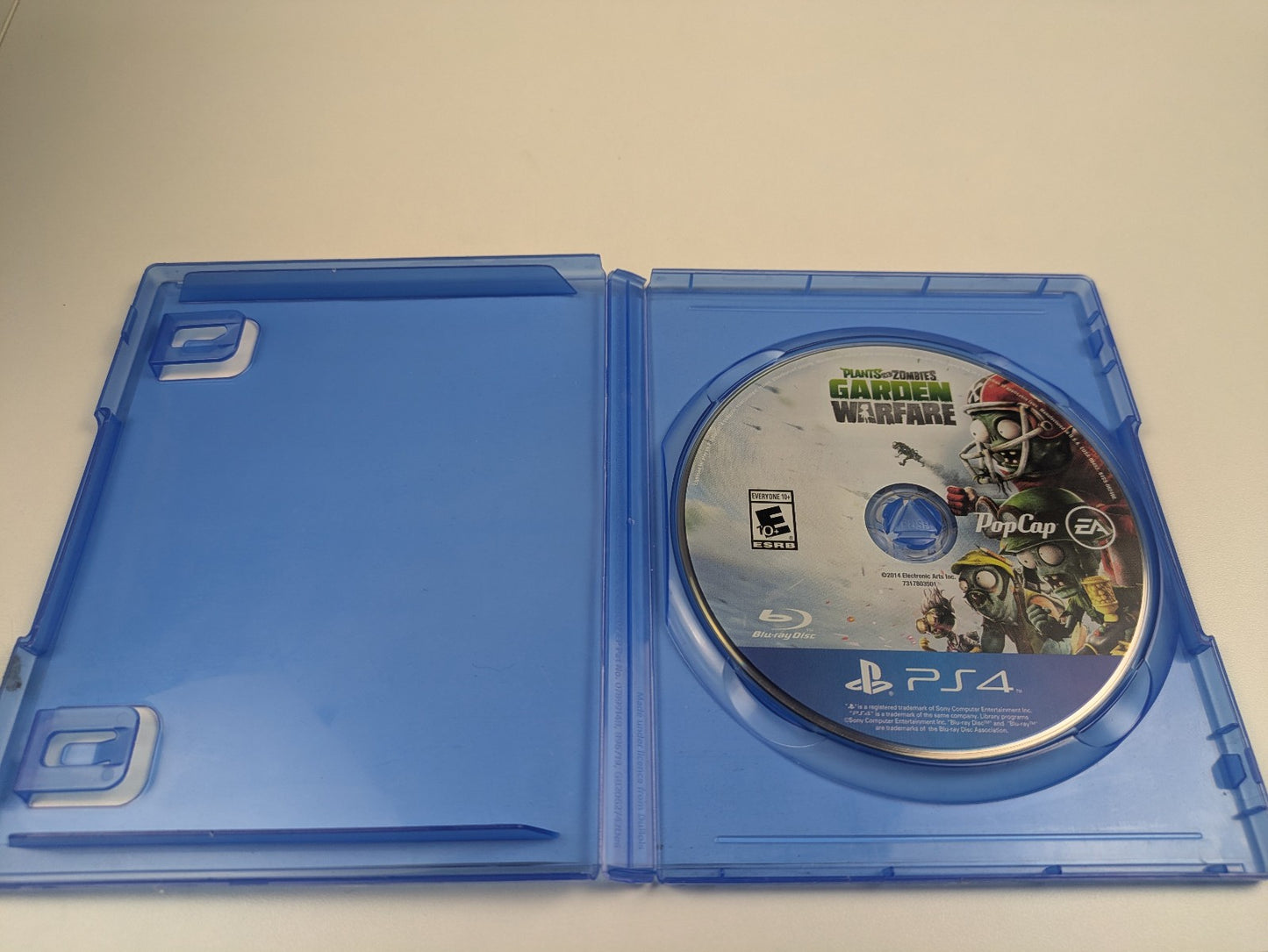 Plants vs. Zombies: Garden Warfare (PS4, 2014) No Manual