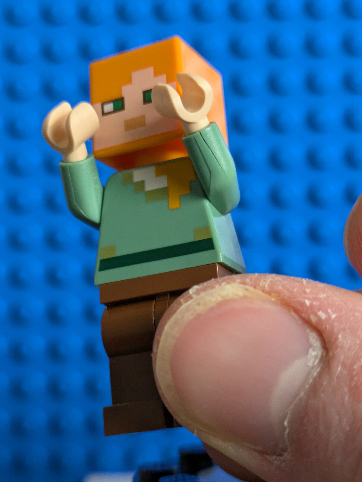 Lego Minecraft: Alex - Reddish Brown Legs min017 Sets 21121, 662308