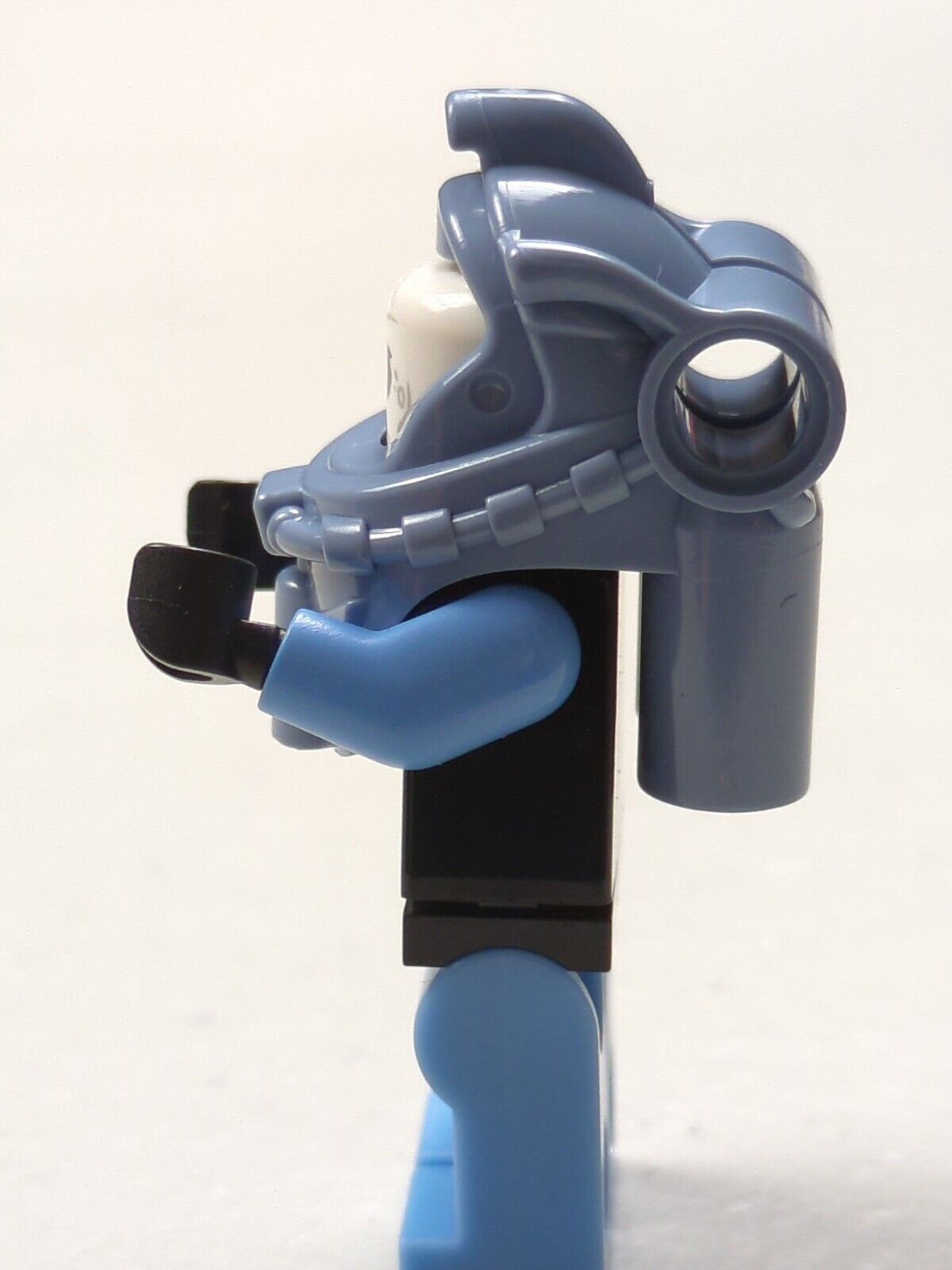 Lego Super Heroes: Batman II: Mr. Freeze - Medium Blue sh049 Set 76000