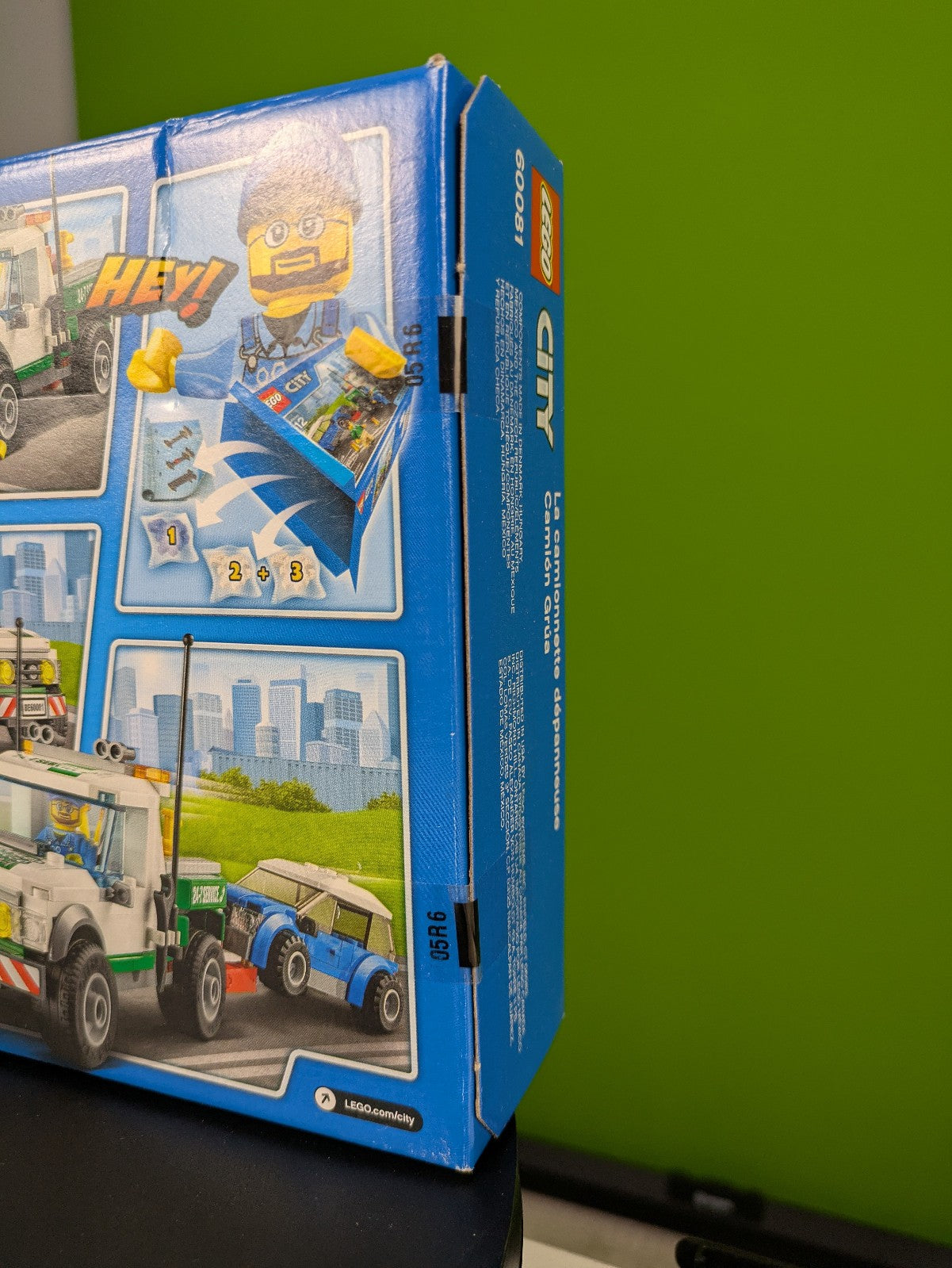 Lego Town: City: Wrecker: Pickup Tow Truck Set 60081 BRAND NEW